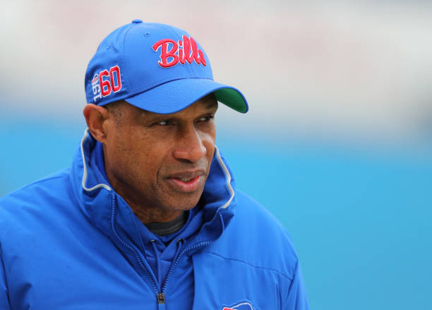 ORCHARD PARK, NY - DECEMBER 29:  Buffalo Bills defensive coach Leslie Frazier walks the field before a game against the New York Jets at New Era Field on December 29, 2019 in Orchard Park, New York.  Jets beat the Bills 13 to 6.  (Photo by Timothy T Ludwig/Getty Images)