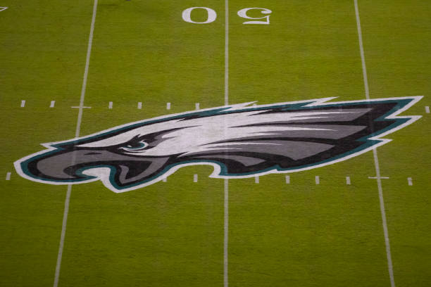 PHILADELPHIA, PA - NOVEMBER 01: A detailed view of the Philadelphia Eagles logo at midfield prior to the game against the Dallas Cowboys at Lincoln Financial Field on November 1, 2020 in Philadelphia, Pennsylvania. (Photo by Mitchell Leff/Getty Images)