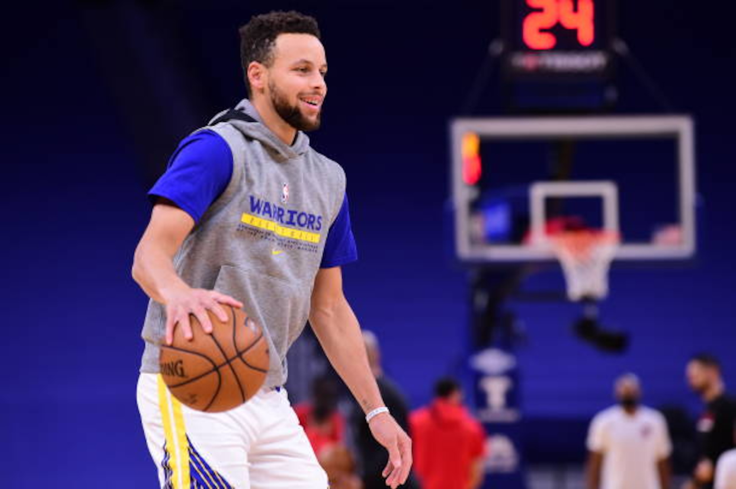 SAN FRANCISCO, CA - MARCH 29: Stephen Curry #30 of the Golden State Warriors smiles before the game against the Chicago Bulls on March 29, 2021 at Chase Center in San Francisco, California. NOTE TO USER: User expressly acknowledges and agrees that, by downloading and or using this photograph, user is consenting to the terms and conditions of Getty Images License Agreement. Mandatory Copyright Notice: Copyright 2021 NBAE (Photo by Noah Graham/NBAE via Getty Images)