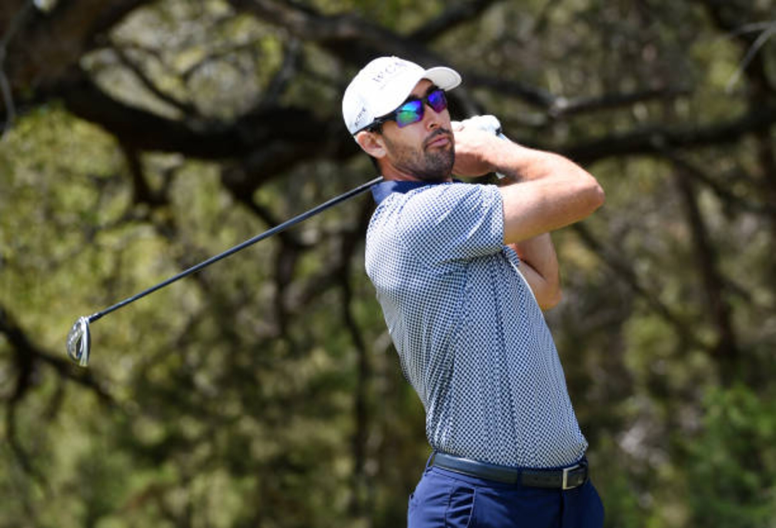 SAN ANTONIO, TEXAS - APRIL 02: Cameron Tringale plays his shot from the sixth tee during the second round of Valero Texas Open at TPC San Antonio Oaks Course on April 02, 2021 in San Antonio, Texas. (Photo by Steve Dykes/Getty Images)