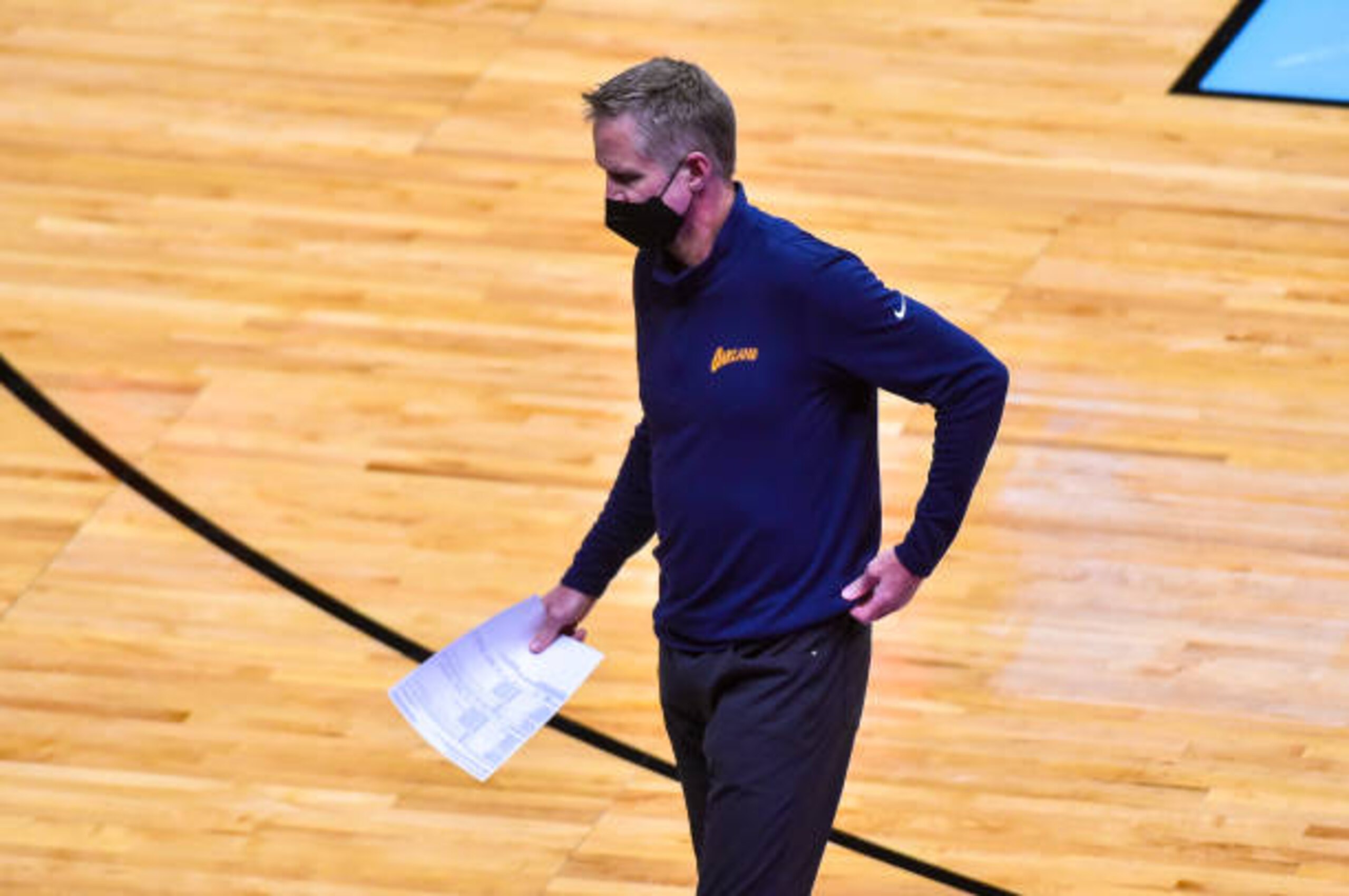MIAMI, FL - APRIL 01: Head coach Steve Kerr of the Golden State Warriors calls a timeout in the first half against the Miami Heat at American Airlines Arena on April 1, 2021 in Miami, Florida. NOTE TO USER: User expressly acknowledges and agrees that,  by downloading and or using this photograph,  User is consenting to the terms and conditions of the Getty Images License Agreement.(Photo by Eric Espada/Getty Images)