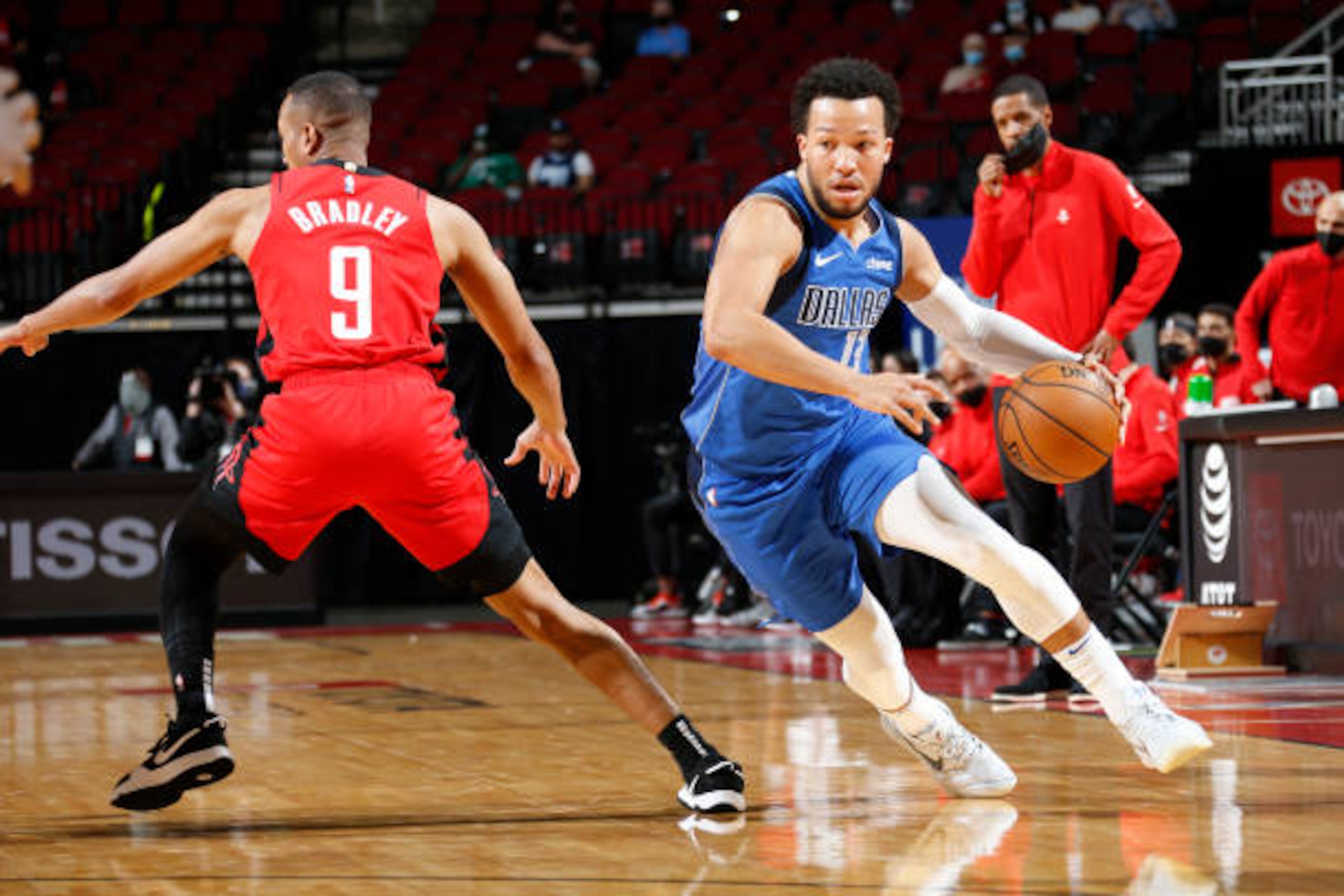HOUSTON, TX - APRIL 7: Jalen Brunson #13 of the Dallas Mavericks dribbles the ball during the game against the Houston Rockets on April 7, 2021 at the Toyota Center in Houston, Texas. NOTE TO USER: User expressly acknowledges and agrees that, by downloading and or using this photograph, User is consenting to the terms and conditions of the Getty Images License Agreement. Mandatory Copyright Notice: Copyright 2021 NBAE (Photo by Troy Fields/NBAE via Getty Images)