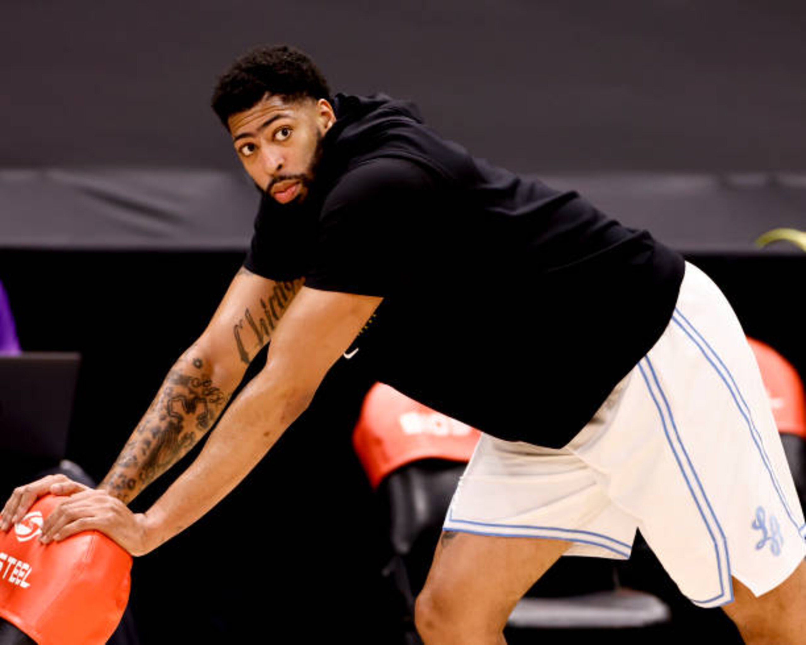TAMPA, FLORIDA - APRIL 06: Anthony Davis #3 of the Los Angeles Lakers looks on prior to the game against the Toronto Raptors at Amalie Arena on April 06, 2021 in Tampa, Florida.NOTE TO USER: User expressly acknowledges and agrees that, by downloading and or using this photograph, User is consenting to the terms and conditions of the Getty Images License Agreement.  (Photo by Douglas P. DeFelice/Getty Images)