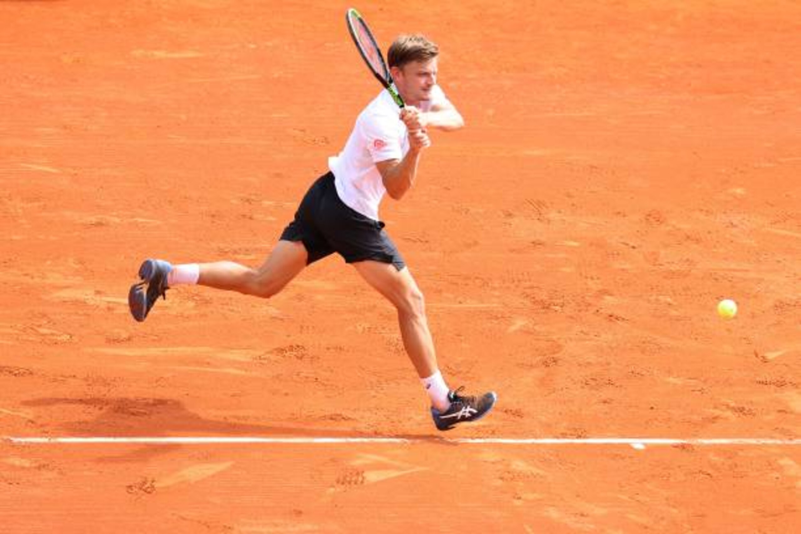 MONTE-CARLO, MONACO - APRIL 11: David Goffin of Belgium plays a back hand during his first round match against Marin Cilic of Croatia at day 2 of the Rolex Monte-Carlo Masters at Monte-Carlo Country Club on April 11, 2021 in Monte-Carlo, Monaco. (Photo by Alexander Hassenstein/Getty Images) MONTE-CARLO, MONACO - APRIL 11: David Goffin of Belgium plays a back hand during his first round match against Marin Cilic of Croatia at day 2 of the Rolex Monte-Carlo Masters at Monte-Carlo Country Club on April 11, 2021 in Monte-Carlo, Monaco. (Photo by Alexander Hassenstein/Getty Images)
