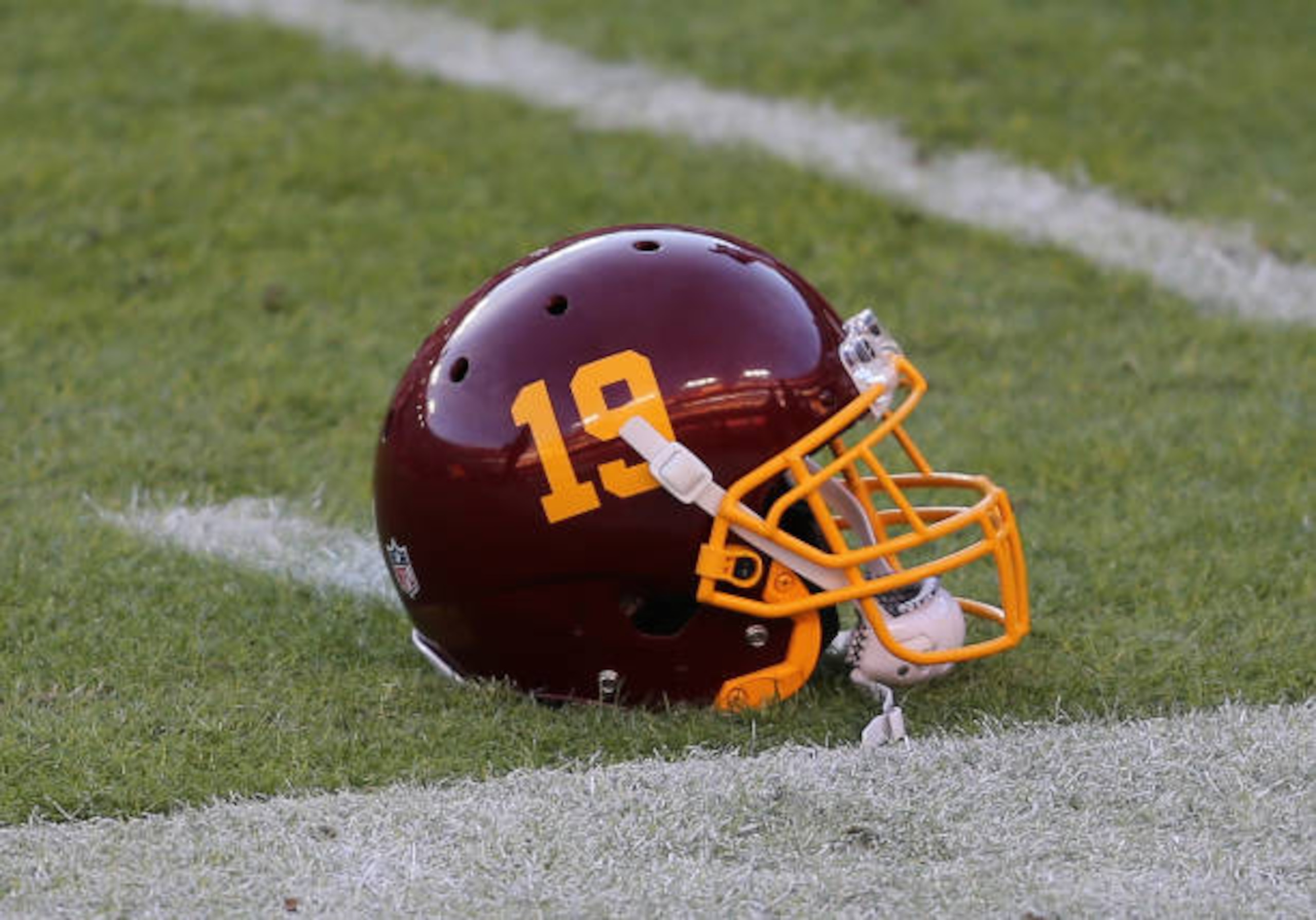 LANDOVER, MD - DECEMBER 27: Washington Football Team Wide helmet resting on the field prior to an NFL game between the Carolina Panthers and the Washington Football Team on December 27, 2020, at FedEx Field in Landover, MD. (Photo by Lee Coleman/Icon Sportswire via Getty Images)
