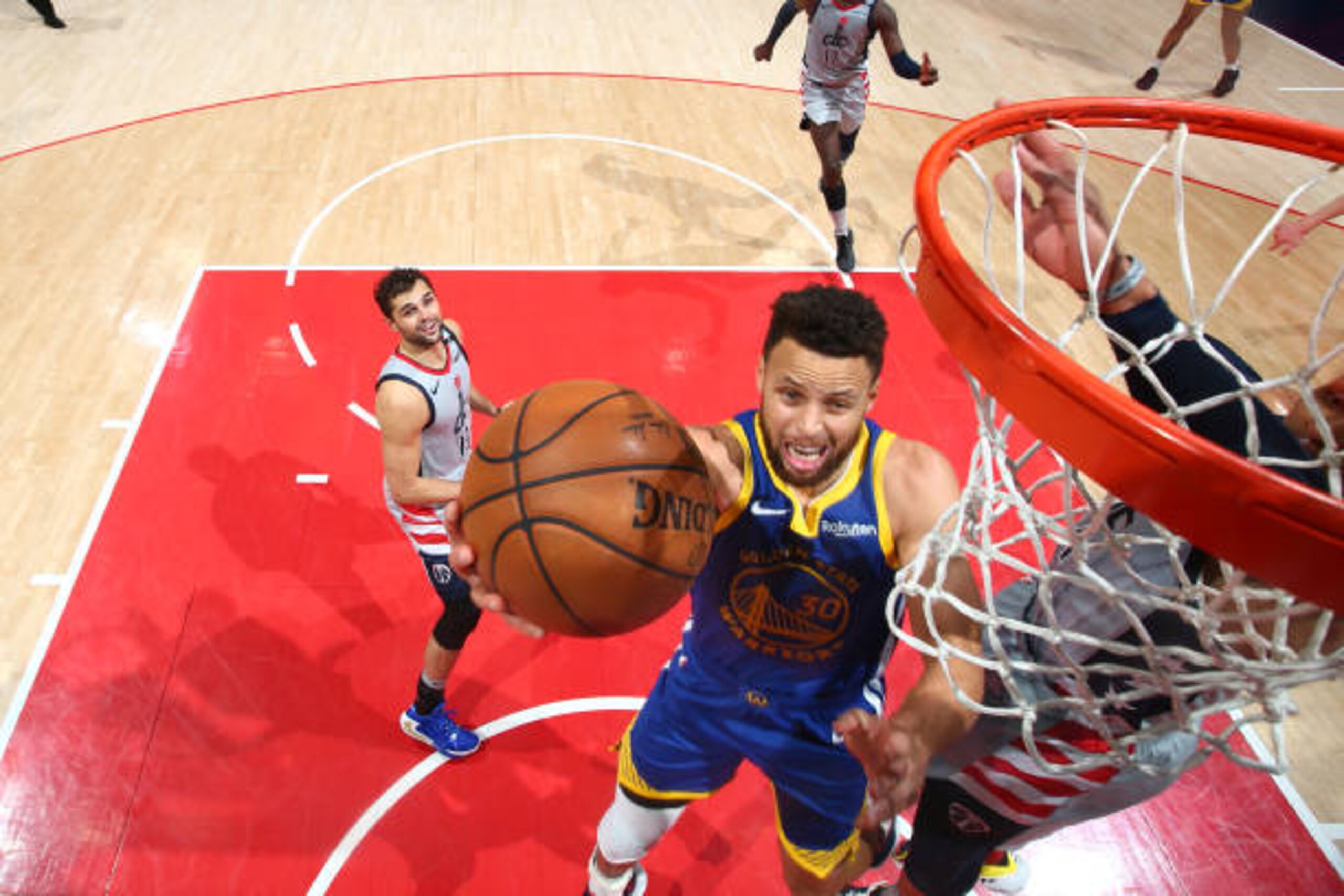 WASHINGTON, DC -  APRIL 21: Stephen Curry #30 of the Golden State Warriors shoots the ball during the game against the Washington Wizards on April 21, 2021 at Capital One Arena in Washington, DC. NOTE TO USER: User expressly acknowledges and agrees that, by downloading and or using this Photograph, user is consenting to the terms and conditions of the Getty Images License Agreement. Mandatory Copyright Notice: Copyright 2021 NBAE (Photo by Stephen Gosling/NBAE via Getty Images)