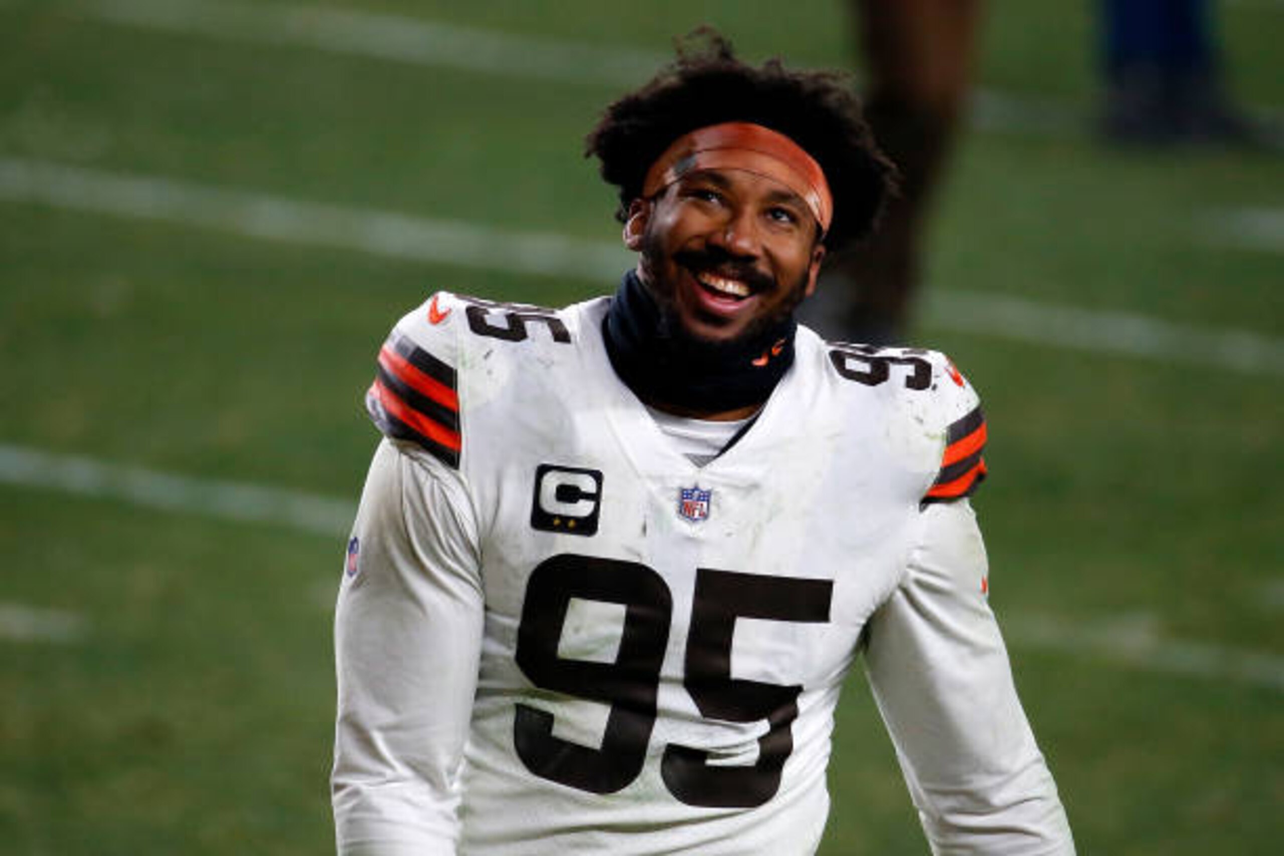 PITTSBURGH, PENNSYLVANIA - JANUARY 10:  Myles Garrett #95 of the Cleveland Browns celebrates a victory over the Pittsburgh Steelers in the AFC Wild Card Playoff game at Heinz Field on January 10, 2021 in Pittsburgh, Pennsylvania. (Photo by Justin K. Aller/Getty Images)