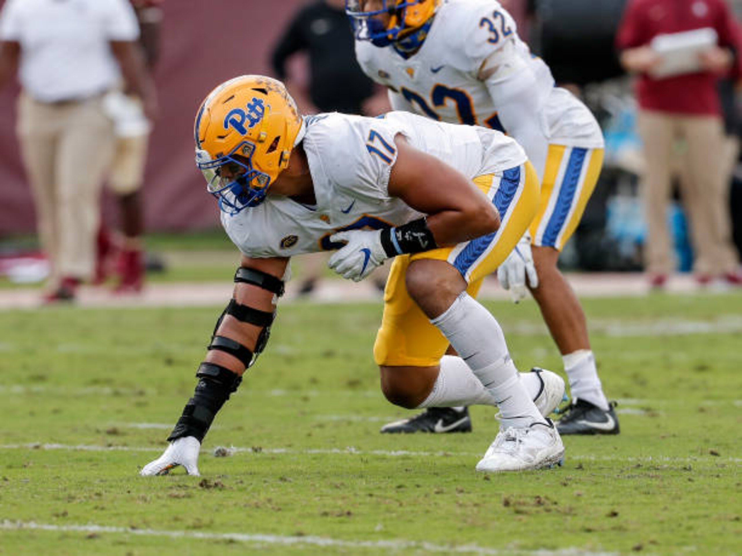 TALLAHASSEE, FL - NOVEMBER 7: Defensive End Rashad Weaver #17 of the Pittsburgh Panthers during the game against the Florida State Seminoles at Doak Campbell Stadium on Bobby Bowden Field on November 7, 2020 in Tallahassee, Florida. The Panthers defeated the Seminoles 41 to 17. (Photo by Don Juan Moore/Getty Images) TALLAHASSEE, FL - NOVEMBER 7: Defensive End Rashad Weaver #17 of the Pittsburgh Panthers during the game against the Florida State Seminoles at Doak Campbell Stadium on Bobby Bowden Field on November 7, 2020 in Tallahassee, Florida. The Panthers defeated the Seminoles 41 to 17. (Photo by Don Juan Moore/Getty Images)