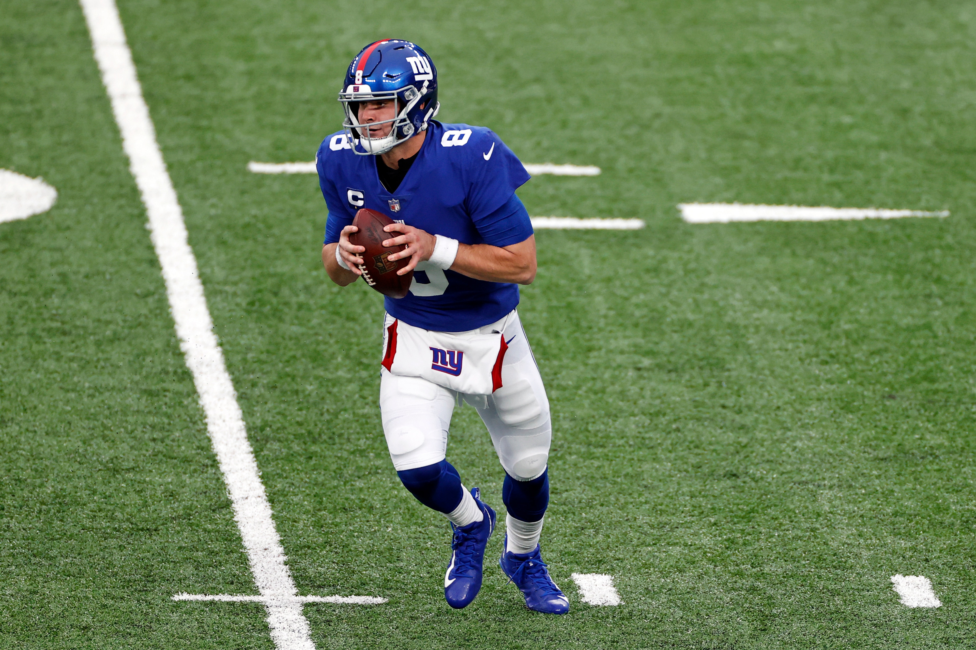 New York Giants quarterback Daniel Jones (8) in action during an NFL football game against the Dallas Cowboys, Sunday, Jan. 3, 2021, in East Rutherford, N.J. (AP Photo/Adam Hunger)