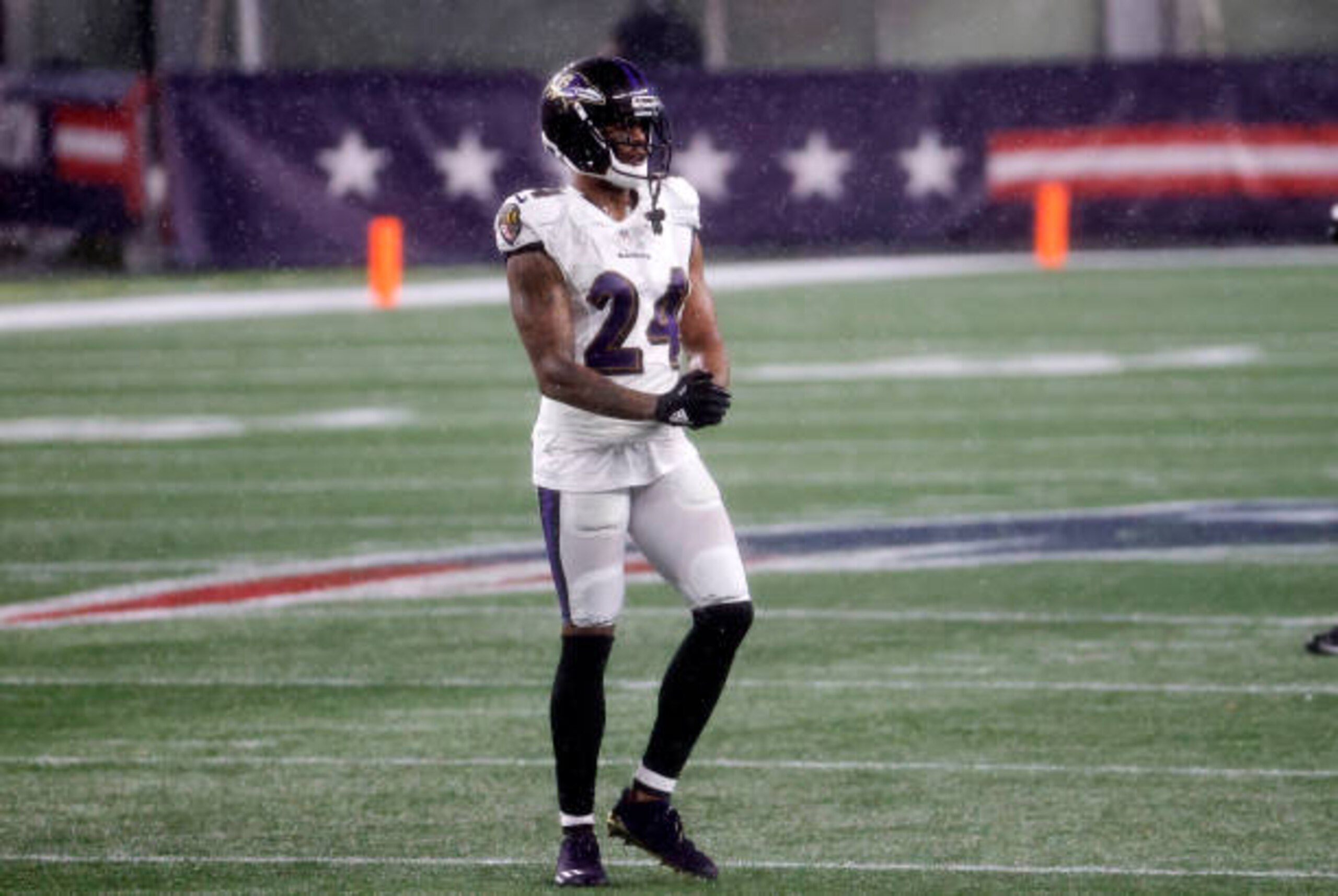 FOXBOROUGH, MA - NOVEMBER 15: Baltimore Ravens cornerback Marcus Peters (24) during a game between the New England Patriots and the Baltimore Ravens on November 15, 2020, at Gillette Stadium in Foxborough, Massachusetts. (Photo by Fred Kfoury III/Icon Sportswire via Getty Images)