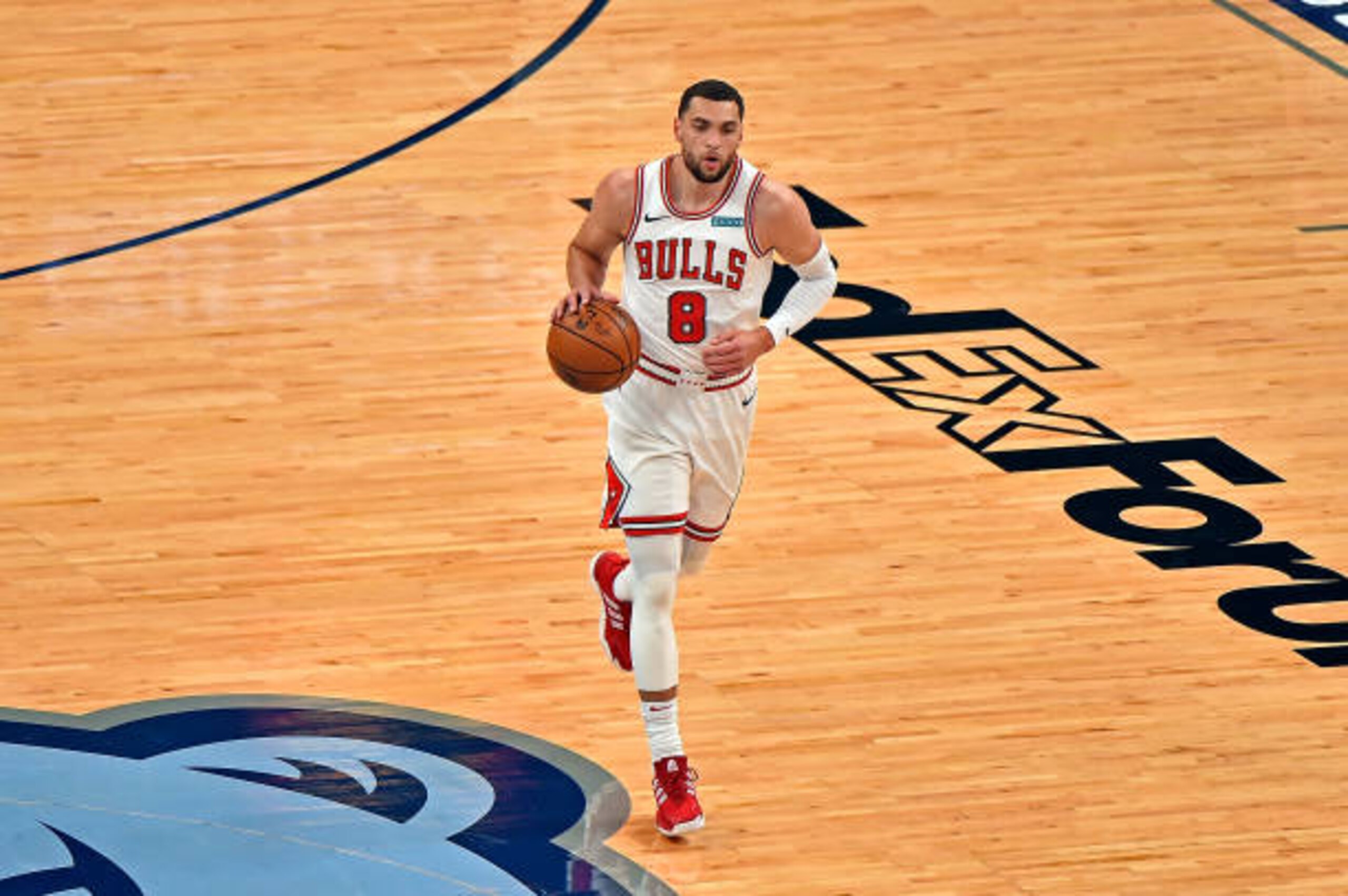 MEMPHIS, TENNESSEE - APRIL 12: Zach LaVine #8 of the Chicago Bulls handles the ball during the game against the Memphis Grizzlies at FedExForum on April 12, 2021 in Memphis, Tennessee. NOTE TO USER: User expressly acknowledges and agrees that, by downloading and or using this photograph, User is consenting to the terms and conditions of the Getty Images License Agreement. (Photo by Justin Ford/Getty Images) MEMPHIS, TENNESSEE - APRIL 12: Zach LaVine #8 of the Chicago Bulls handles the ball during the game against the Memphis Grizzlies at FedExForum on April 12, 2021 in Memphis, Tennessee. NOTE TO USER: User expressly acknowledges and agrees that, by downloading and or using this photograph, User is consenting to the terms and conditions of the Getty Images License Agreement. (Photo by Justin Ford/Getty Images)