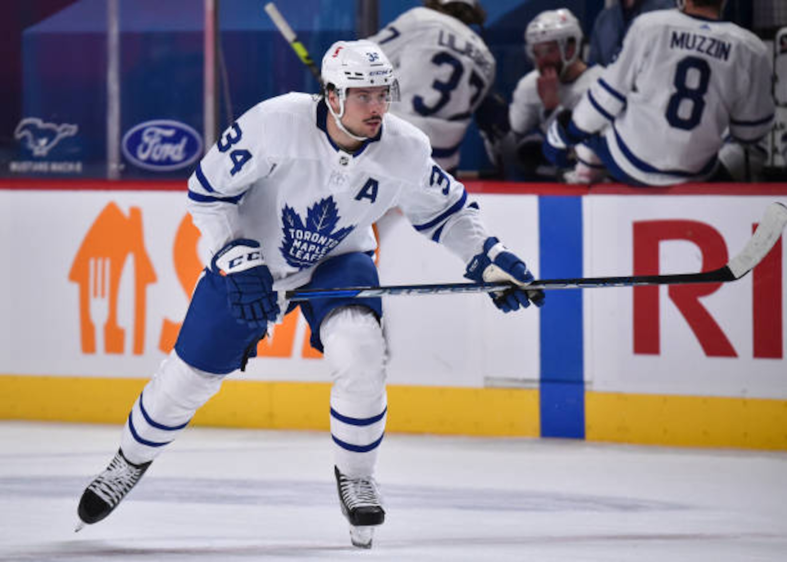MONTREAL, QC - MAY 03:  Auston Matthews #34 of the Toronto Maple Leafs skates during the first period against the Montreal Canadiens at the Bell Centre on May 3, 2021 in Montreal, Canada.  The Montreal Canadiens defeated the Toronto Maple Leafs 3-2 in overtime.  (Photo by Minas Panagiotakis/Getty Images)