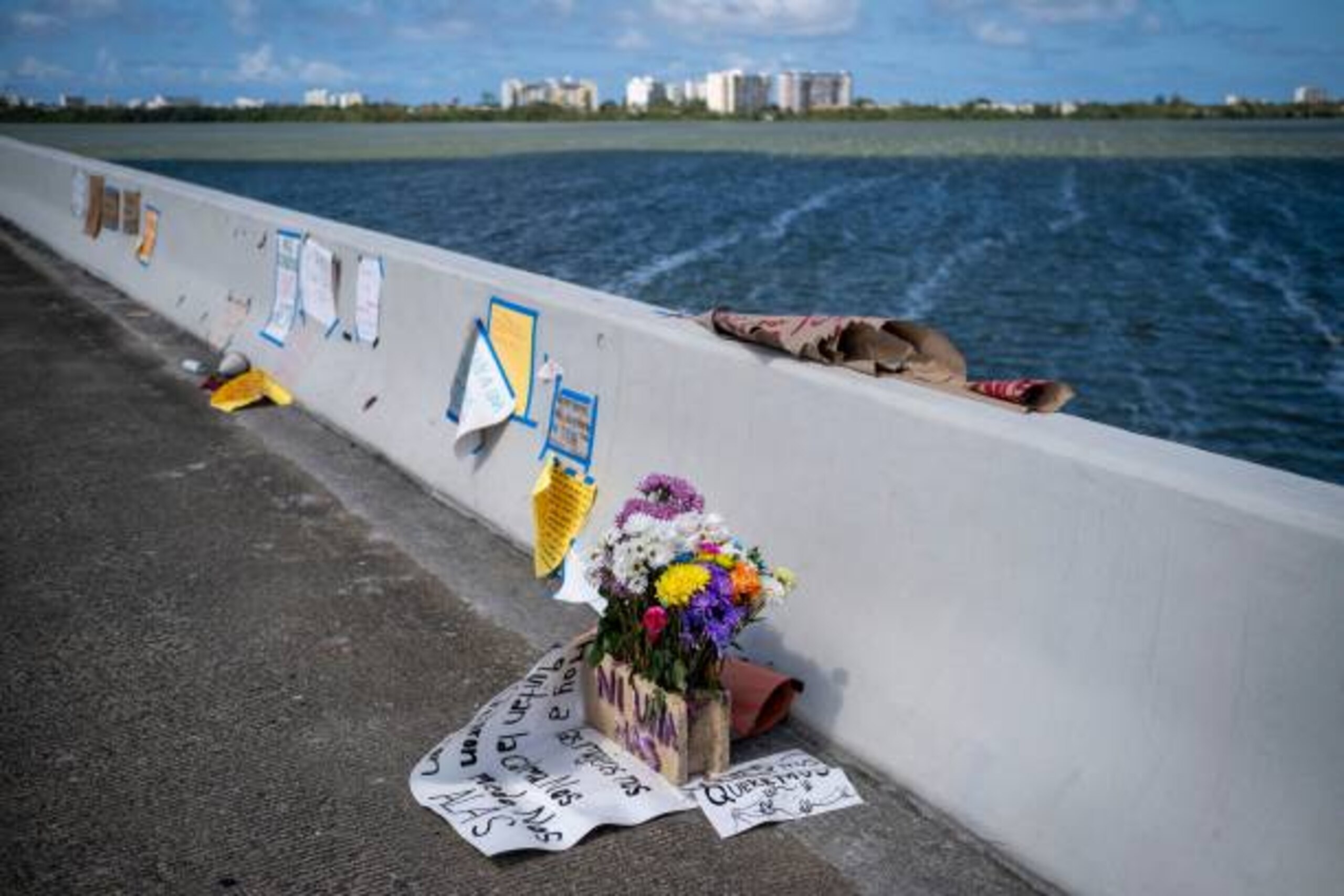 Flowers and messages are left on the Teodoro Moscoso Bridge, where the body of Keishla Rodriguez was allegedly dumped by Puerto Rican Boxer, Felix Verdejo in San Juan, Puerto Rico on May 3, 2021. - Puerto Rican former Olympic boxer Felix Verdejo was charged Monday with killing his lover and their unborn child, in a case that has ignited protests over violence against women in the US territory. (Photo by Ricardo ARDUENGO / AFP) (Photo by RICARDO ARDUENGO/AFP via Getty Images)