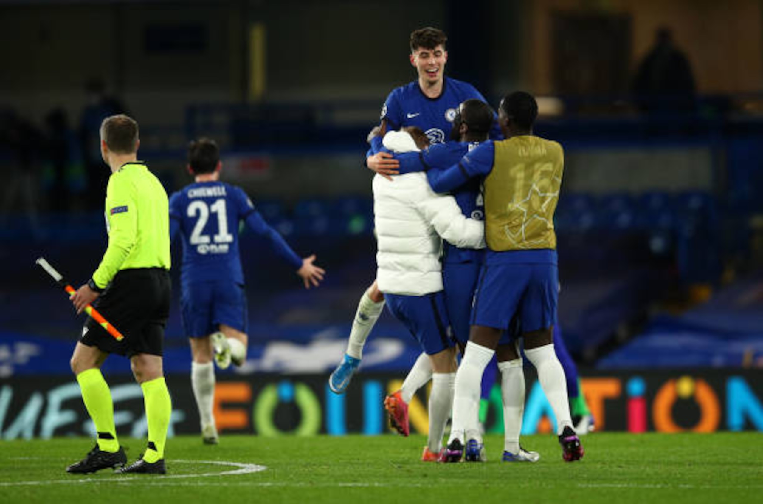 LONDON, ENGLAND - MAY 05: Timo Werner, Kai Havertz, Antonio Ruediger and Kurt Zouma of Chelsea celebrate victory during the UEFA Champions League Semi Final Second Leg match between Chelsea and Real Madrid at Stamford Bridge on May 05, 2021 in London, England. Sporting stadiums around Europe remain under strict restrictions due to the Coronavirus Pandemic as Government social distancing laws prohibit fans inside venues resulting in games being played behind closed doors. (Photo by Chris Lee - Chelsea FC/Chelsea FC via Getty Images )