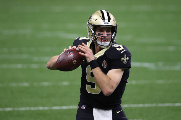 NEW ORLEANS, LOUISIANA - JANUARY 17: Drew Brees #9 of the New Orleans Saints warms up prior to the NFC Divisional Playoff game against the Tampa Bay Buccaneers at Mercedes Benz Superdome on January 17, 2021 in New Orleans, Louisiana. (Photo by Chris Graythen/Getty Images)