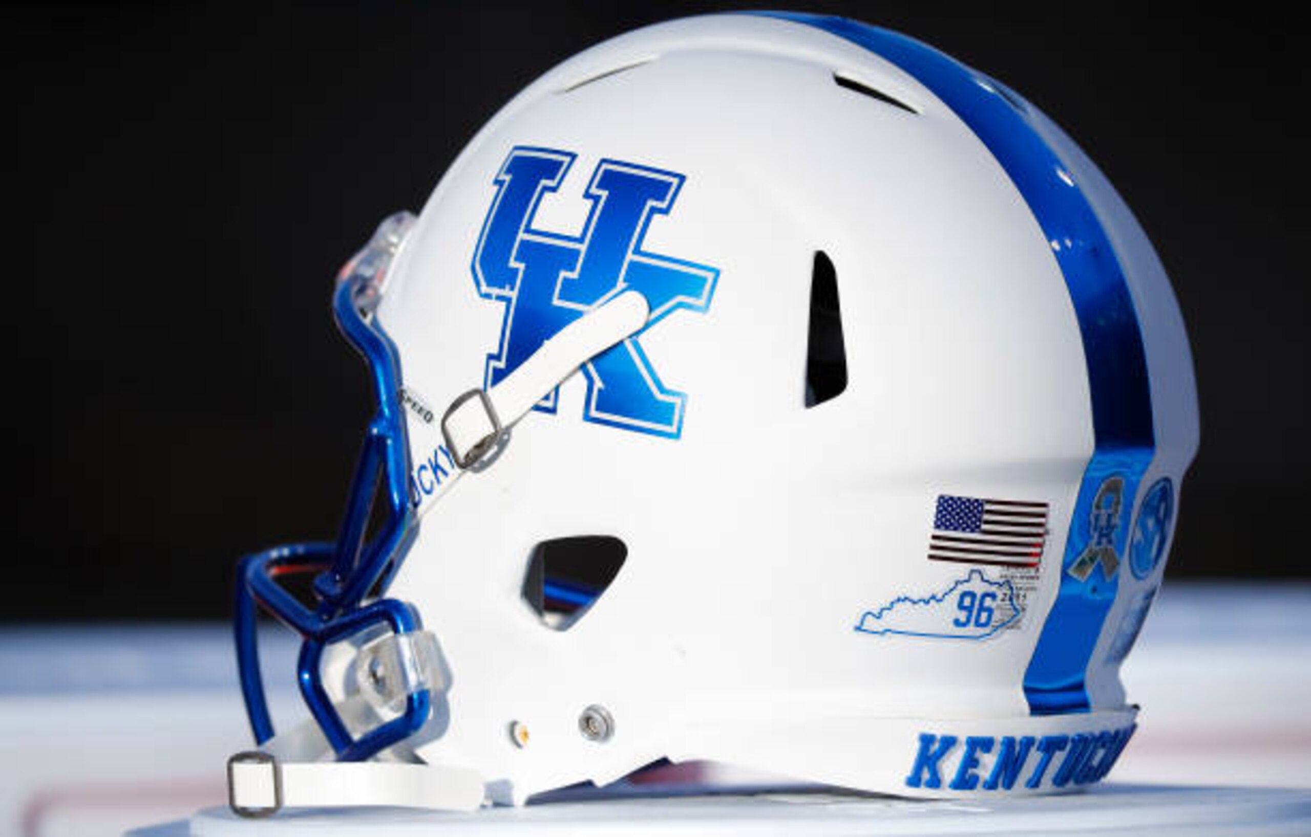 NASHVILLE, TENNESSEE - NOVEMBER 16: A helmet of the Kentucky Wildcats rests on the sideline during a game against the Vanderbilt Commodores during the first half at Vanderbilt Stadium on November 16, 2019 in Nashville, Tennessee. (Photo by Frederick Breedon/Getty Images)