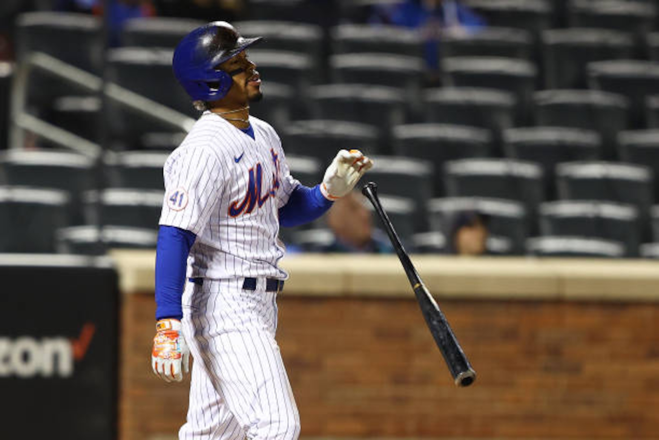 NEW YORK, NEW YORK - MAY 07: Francisco Lindor #12 of the New York Mets reacts after flying out to to center field in the fifth inning against the Arizona Diamondbacks at Citi Field on May 07, 2021 in New York City. (Photo by Mike Stobe/Getty Images)