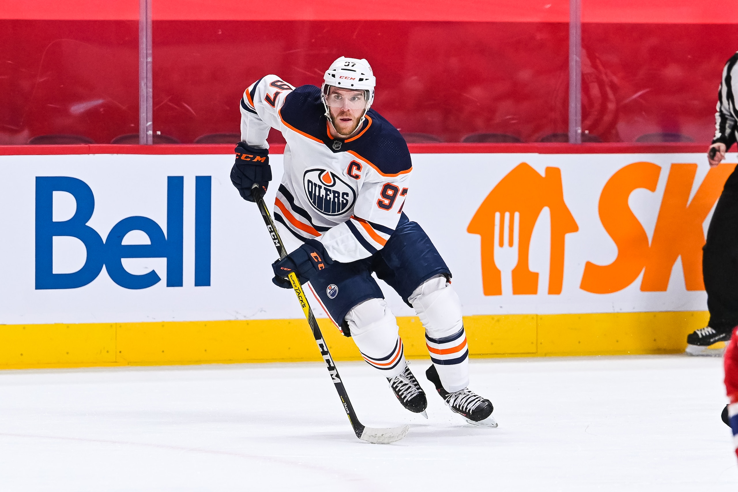 MONTREAL, QC - MAY 12: Edmonton Oilers center Connor McDavid (97) considers his options with the puck during the Edmonton Oilers versus the Montreal Canadiens game on May 12, 2021, at Bell Centre in Montreal, QC (Photo by David Kirouac/Icon Sportswire via Getty Images)