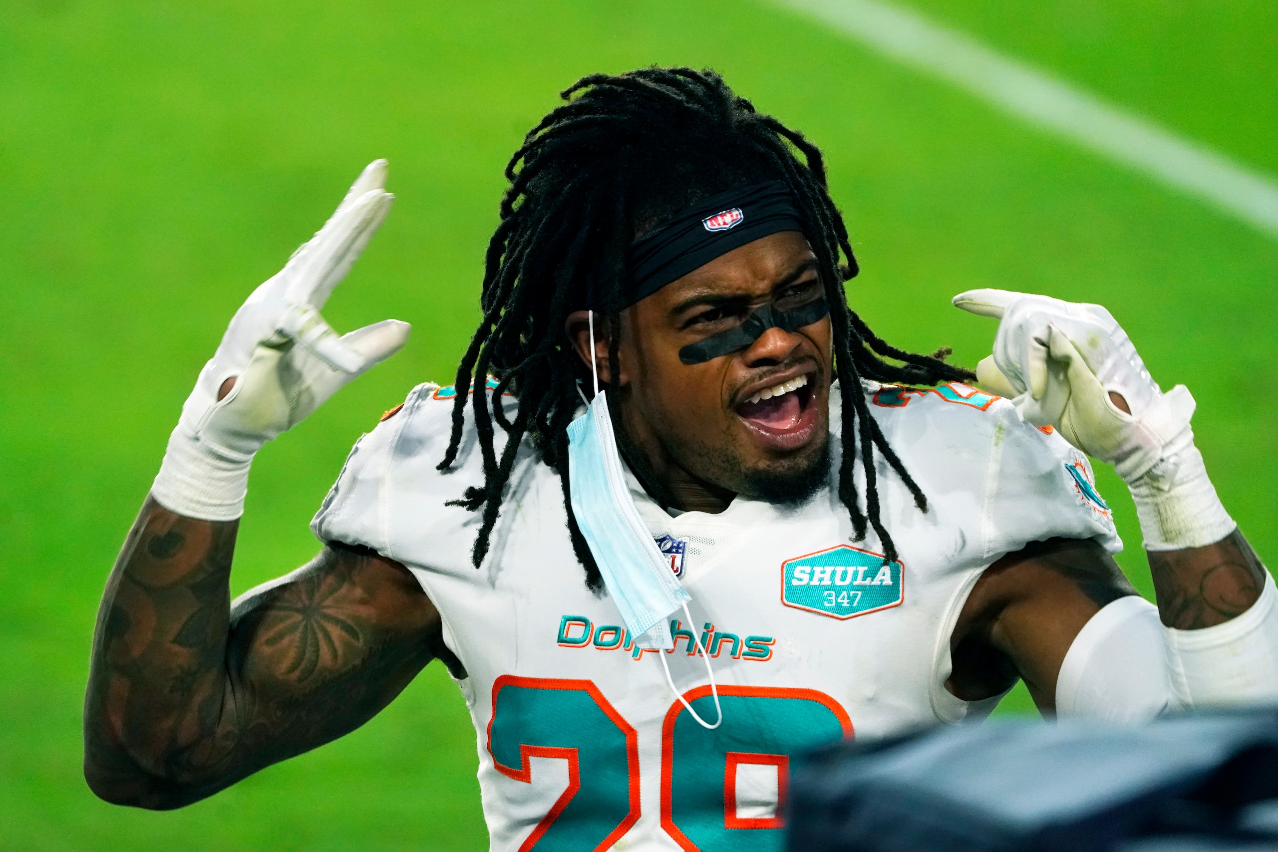 Miami Dolphins strong safety Bobby McCain (28) during an NFL football game against the Arizona Cardinals, Sunday, Nov. 8, 2020, in Glendale, Ariz. (AP Photo/Rick Scuteri)
