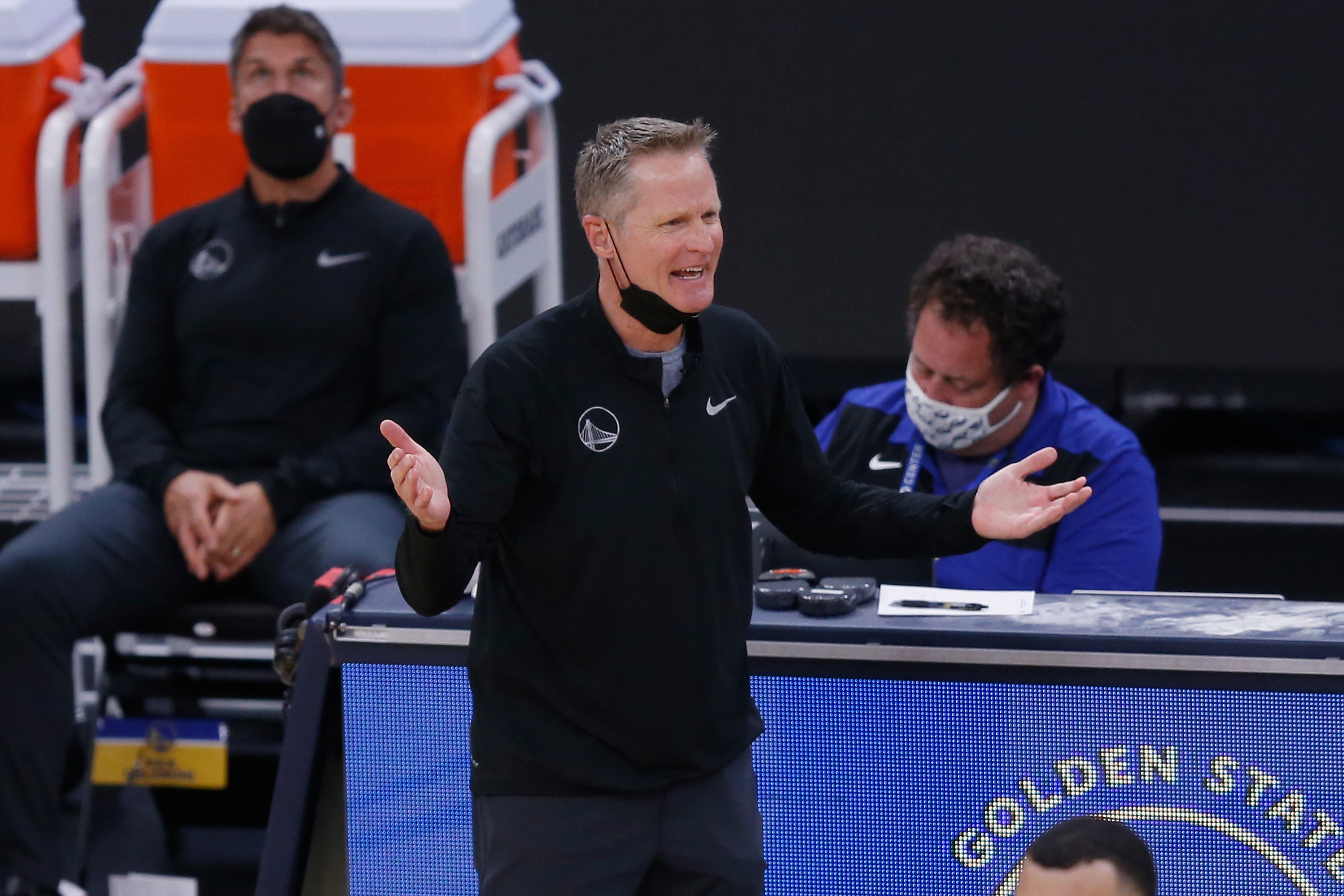 SAN FRANCISCO, CALIFORNIA - MAY 21: Head coach of the Golden State Warriors Steve Kerr talks to the referee in the second quarter of the NBA Play-In Tournament game against the Memphis Grizzlies at Chase Center on May 21, 2021 in San Francisco, California. NOTE TO USER: User expressly acknowledges and agrees that, by downloading and or using this photograph, User is consenting to the terms and conditions of the Getty Images License Agreement. (Photo by Lachlan Cunningham/Getty Images)