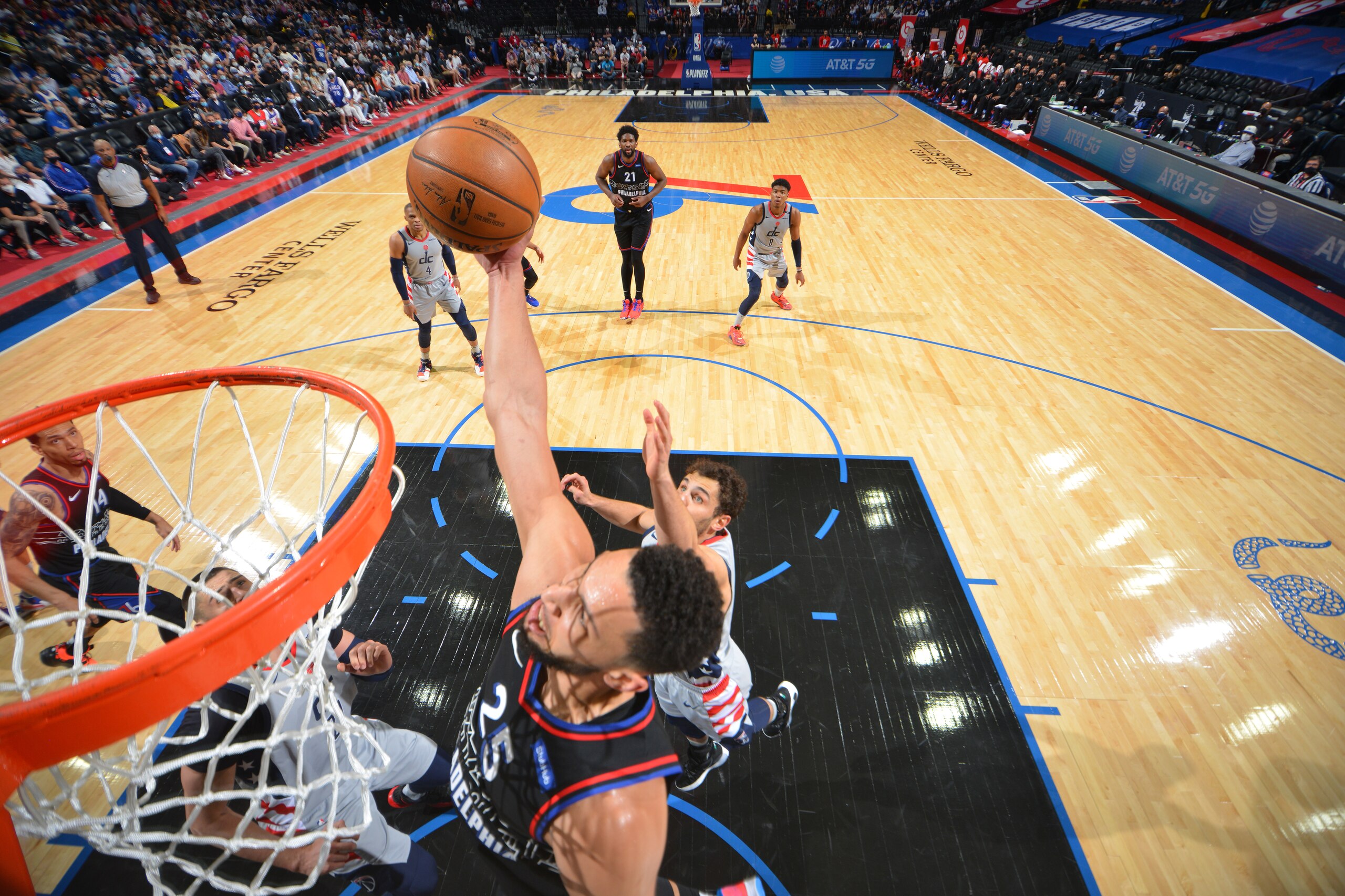 PHILADELPHIA, PA - MAY 23: Ben Simmons #25 of the Philadelphia 76ers dunks the ball against the Washington Wizards during Round One Game One of the Eastern Conference Playoffs on May 23, 2021 at Wells Fargo Center in Philadelphia, Pennsylvania. NOTE TO USER: User expressly acknowledges and agrees that, by downloading and/or using this Photograph, user is consenting to the terms and conditions of the Getty Images License Agreement. Mandatory Copyright Notice: Copyright 2021 NBAE (Photo by Jesse D. Garrabrant/NBAE via Getty Images)