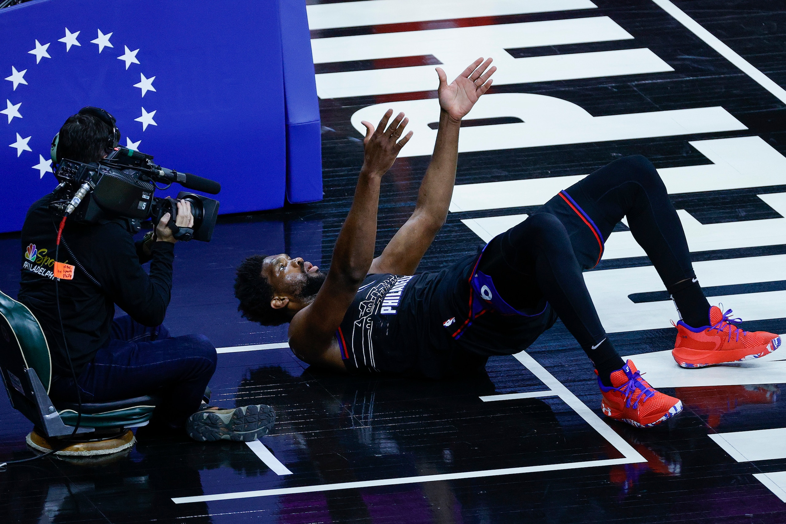 PHILADELPHIA, PENNSYLVANIA - MAY 26: Joel Embiid #21 of the Philadelphia 76ers celebrates during the second quarter against the Washington Wizards during Game Two of the Eastern Conference first round series at Wells Fargo Center on May 26, 2021 in Philadelphia, Pennsylvania. NOTE TO USER: User expressly acknowledges and agrees that, by downloading and or using this photograph, User is consenting to the terms and conditions of the Getty Images License Agreement.  (Photo by Tim Nwachukwu/Getty Images)