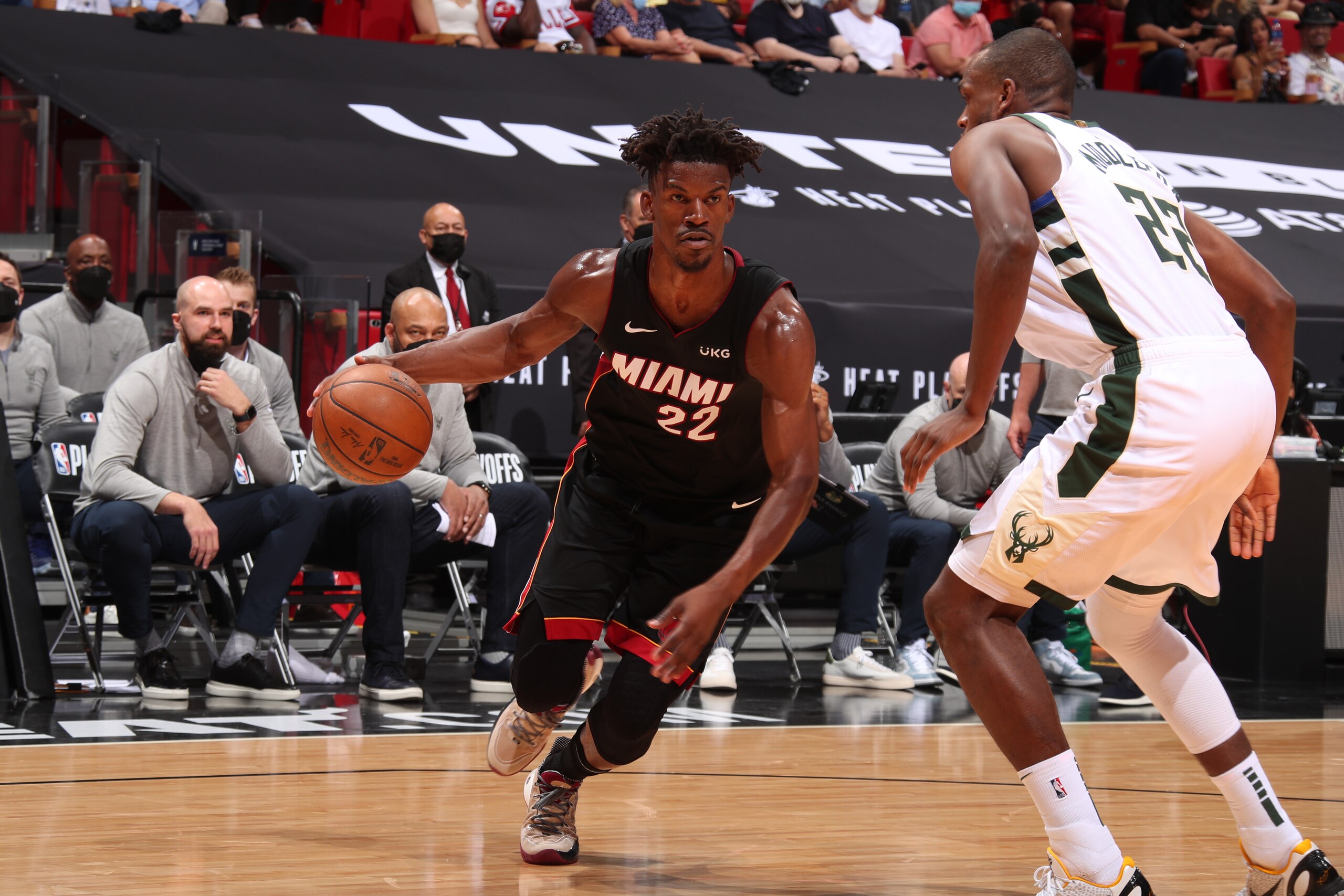 MIAMI, FL - MAY 27: Jimmy Butler #22 of the Miami Heat drives to the basket during the game against the Milwaukee Bucks during Round 1, Game 3 of the 2021 NBA Playoffs on May 27, 2021 at American Airlines Arena in Miami, Florida. NOTE TO USER: User expressly acknowledges and agrees that, by downloading and or using this Photograph, user is consenting to the terms and conditions of the Getty Images License Agreement. Mandatory Copyright Notice: Copyright 2021 NBAE (Photo by Issac Baldizon/NBAE via Getty Images)