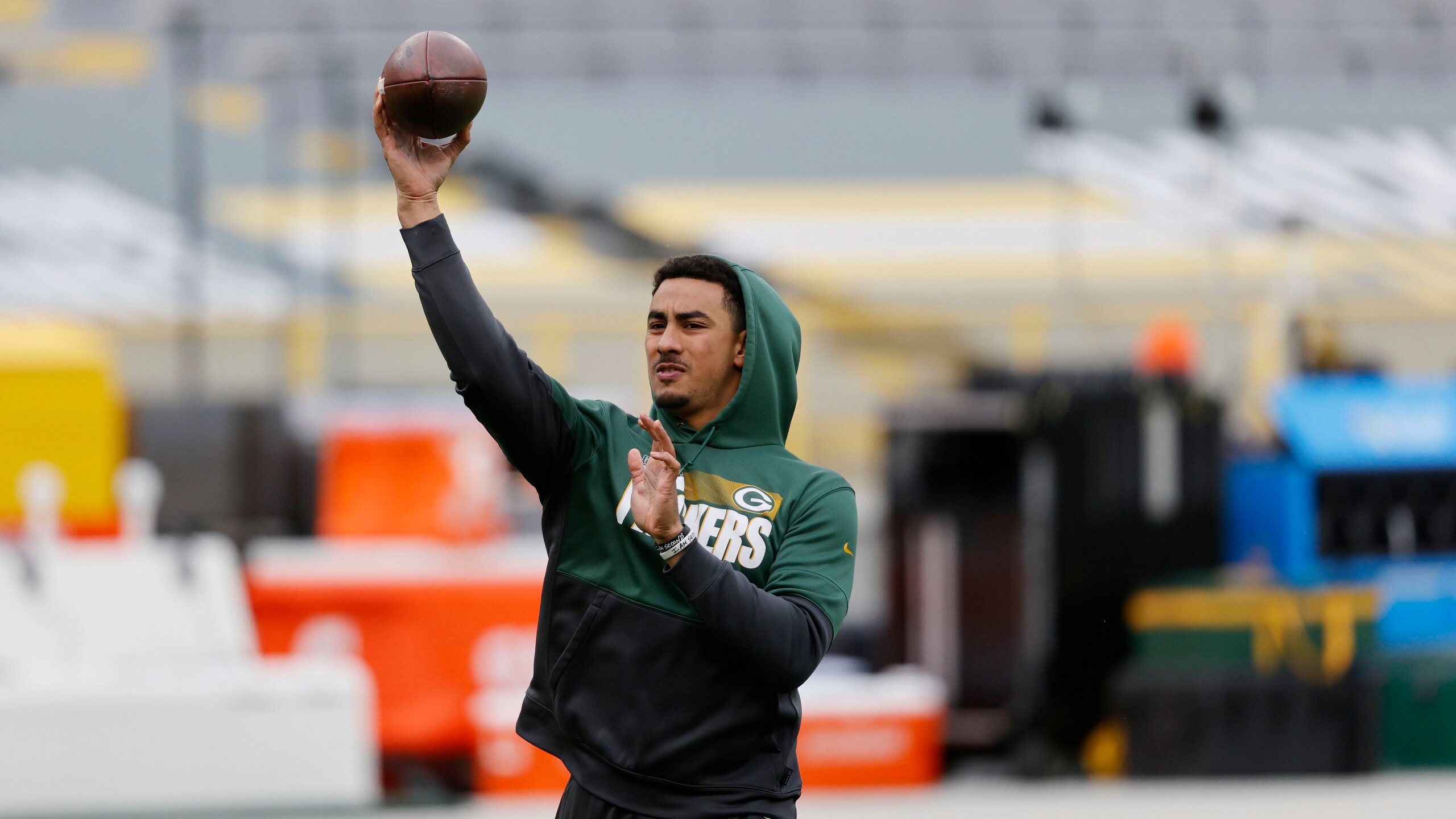 Green Bay Packers' Jordan Love practices before an NFL football game, Sunday, Nov 1. 2020, between the Minnesota Vikings and Green Bay Packers in Green Bay, Wis. (AP Photo/Jeffrey Phelps)