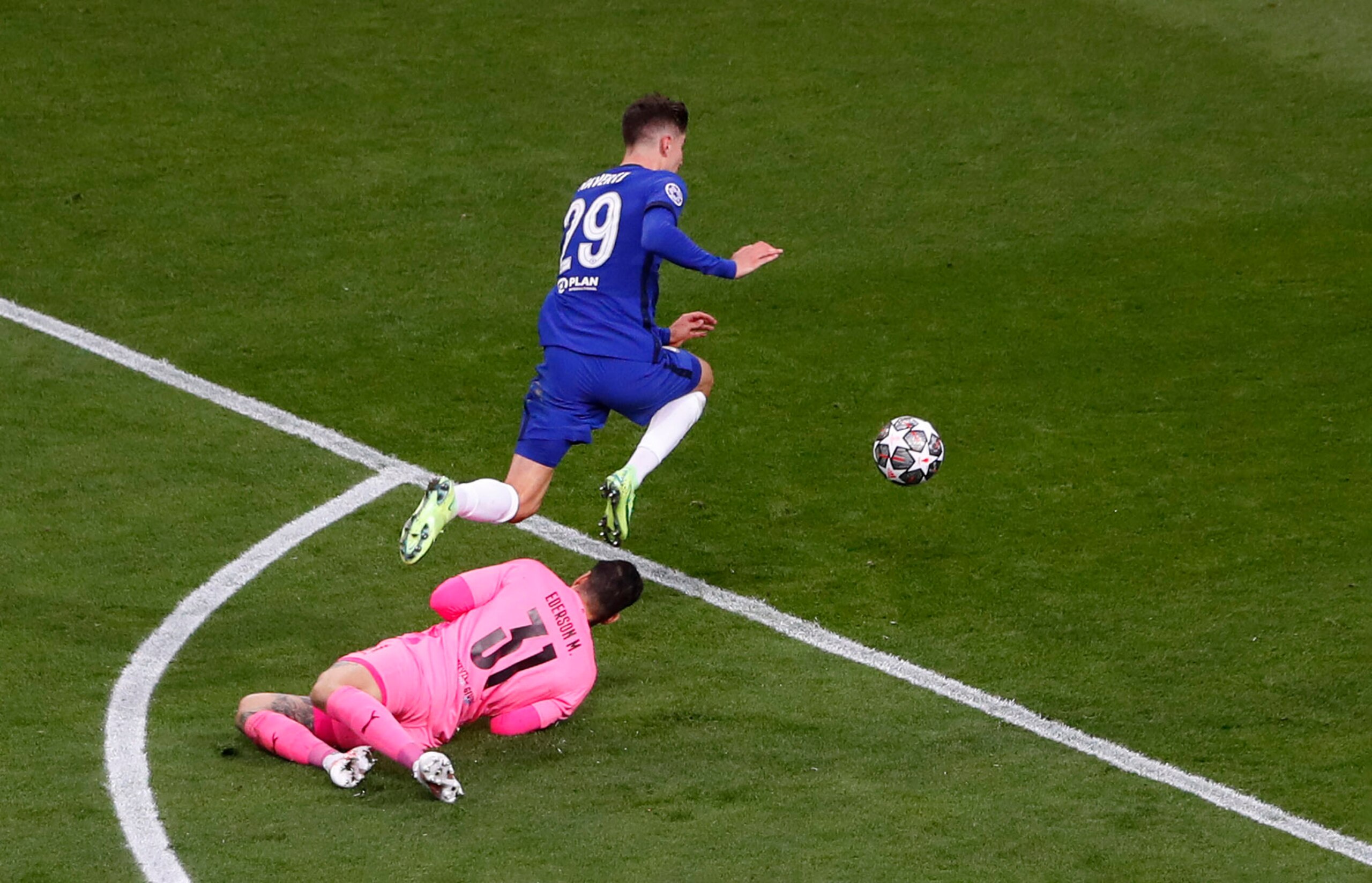 Chelsea's Kai Havertz scores the opening goal during the Champions League final soccer match between Manchester City and Chelsea at the Dragao Stadium in Porto, Portugal, Saturday, May 29, 2021. (Susana Vera/Pool via AP) Chelsea's Kai Havertz scores the opening goal during the Champions League final soccer match between Manchester City and Chelsea at the Dragao Stadium in Porto, Portugal, Saturday, May 29, 2021. (Susana Vera/Pool via AP)