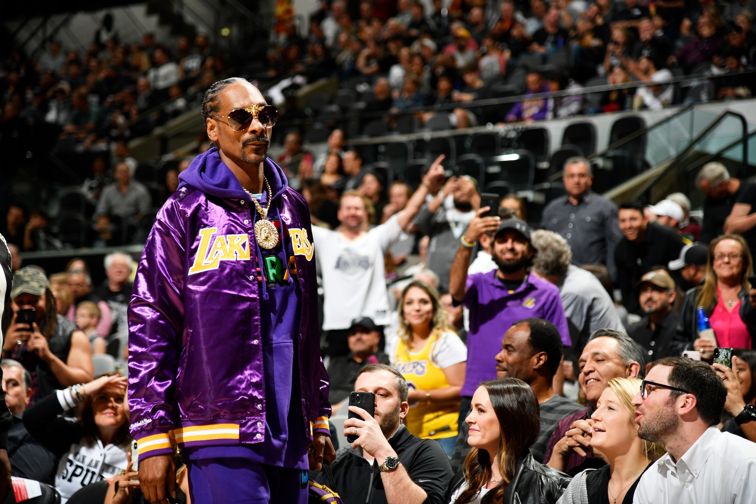 SAN ANTONIO, TX - NOVEMBER 3: Rapper, Snoop Dogg, attends a game between the Los Angeles Lakers and the San Antonio Spurs on November 3, 2019 at the AT&T Center in San Antonio, Texas. NOTE TO USER: User expressly acknowledges and agrees that, by downloading and or using this photograph, user is consenting to the terms and conditions of the Getty Images License Agreement. Mandatory Copyright Notice: Copyright 2019 NBAE (Photos by Logan Riely/NBAE via Getty Images)