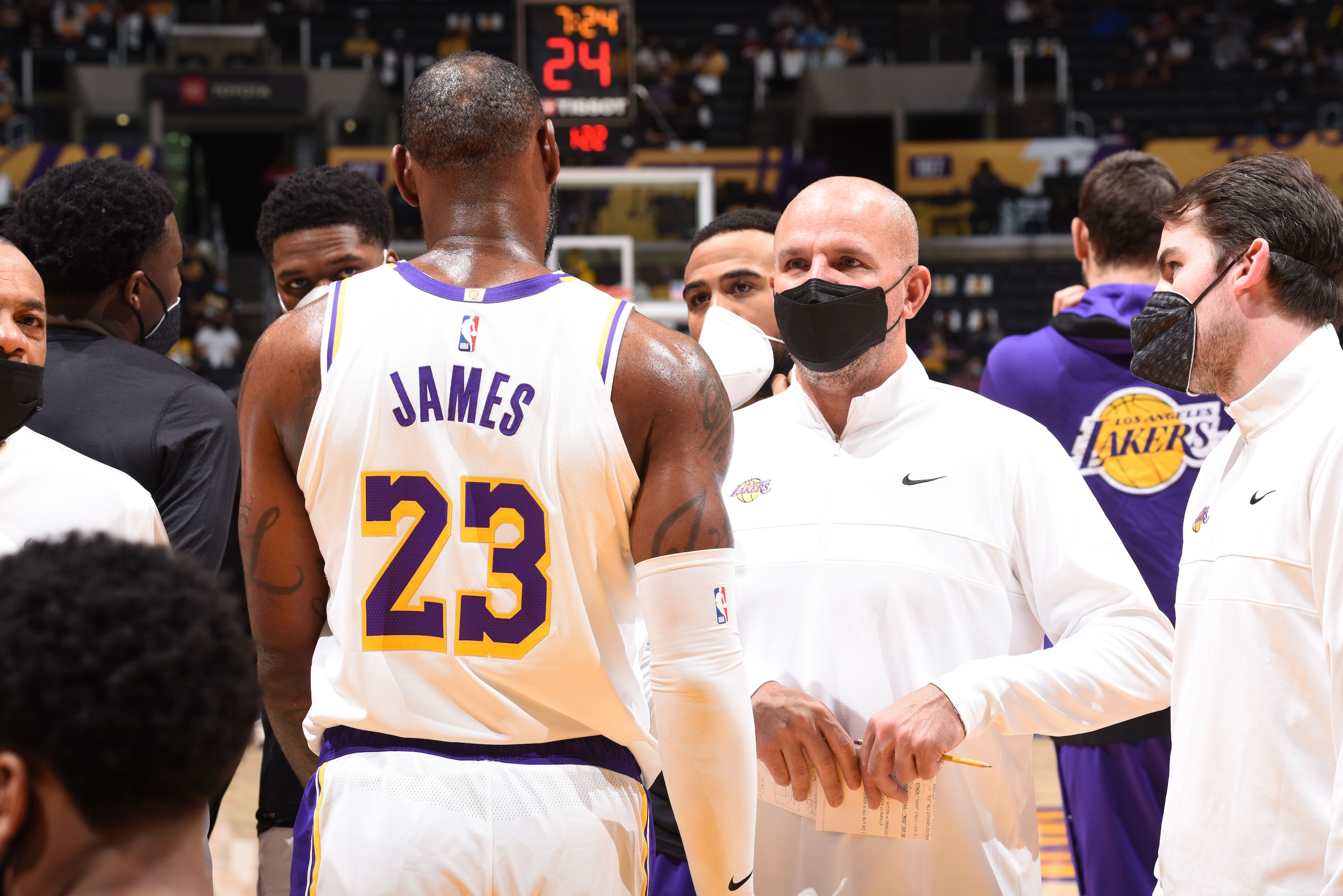 LOS ANGELES, CA - MAY 30: Assistant Coach Jason Kidd of the Los Angeles Lakers talks with LeBron James #23 during the game against the Phoenix Suns during Round 1, Game 4 of the 2021 NBA Playoffs on May 30, 2021 at STAPLES Center in Los Angeles, California. NOTE TO USER: User expressly acknowledges and agrees that, by downloading and/or using this Photograph, user is consenting to the terms and conditions of the Getty Images License Agreement. Mandatory Copyright Notice: Copyright 2021 NBAE (Photo by Adam Pantozzi/NBAE via Getty Images)