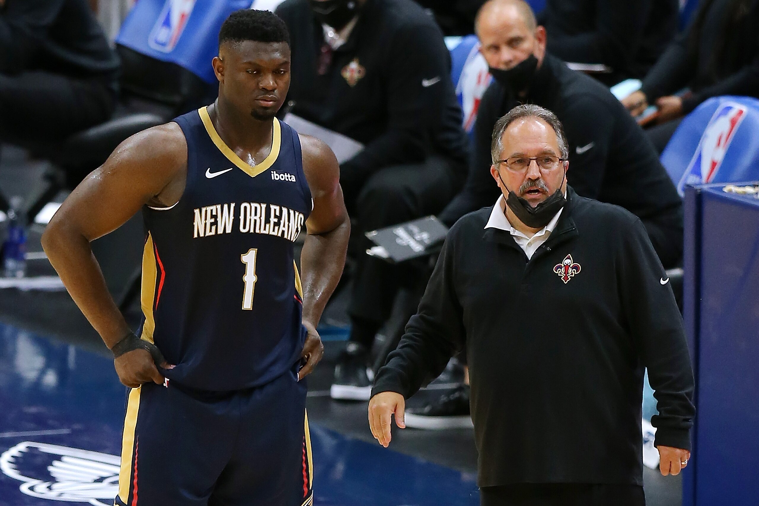 NEW ORLEANS, LOUISIANA - APRIL 20: Head coach Stan Van Gundy of the New Orleans Pelicans and Zion Williamson #1 talk against the Brooklyn Nets during a game at the Smoothie King Center on April 20, 2021 in New Orleans, Louisiana. NOTE TO USER: User expressly acknowledges and agrees that, by downloading and or using this Photograph, user is consenting to the terms and conditions of the Getty Images License Agreement. (Photo by Jonathan Bachman/Getty Images)