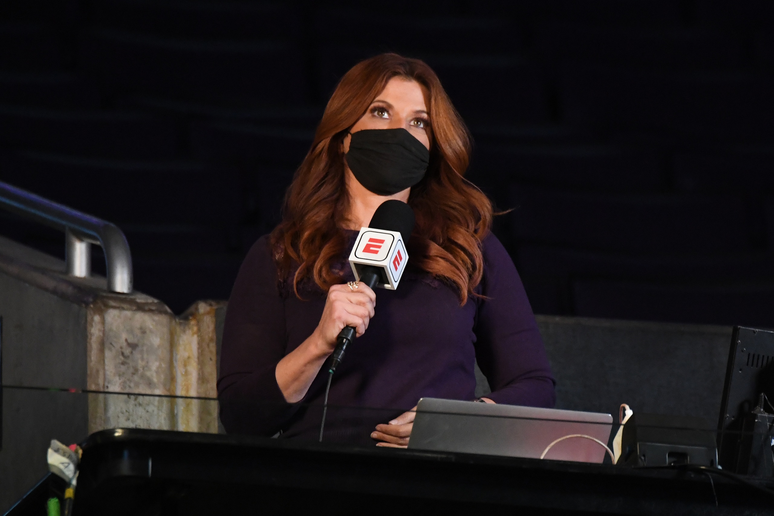LOS ANGELES, CA - DECEMBER 13: ESPN reporter Rachel Nichols reports on a preseason game between the Los Angeles Lakers and the LA Clippers on December 13, 2020 at STAPLES Center in Los Angeles, California. NOTE TO USER: User expressly acknowledges and agrees that, by downloading and/or using this Photograph, user is consenting to the terms and conditions of the Getty Images License Agreement. Mandatory Copyright Notice: Copyright 2020 NBAE (Photo by Andrew D. Bernstein/NBAE via Getty Images)