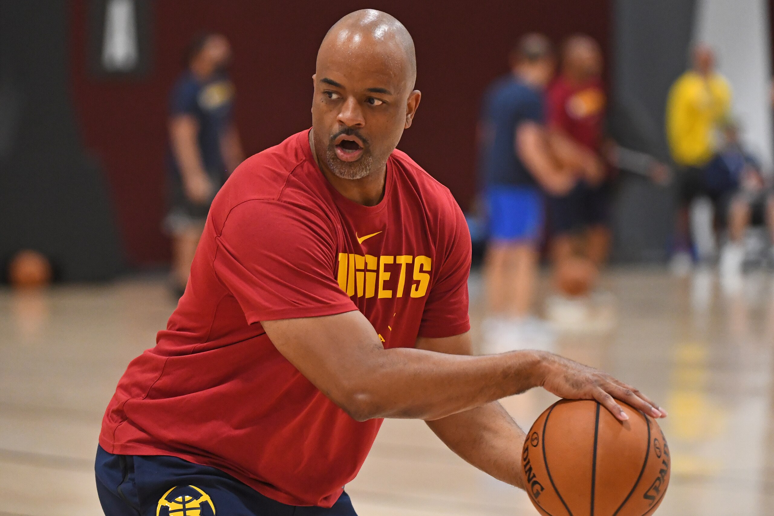 ORLANDO, FL - JULY 21: Wes Unseld Jr. of the Denver Nuggets coaches during practice as part of the NBA Restart 2020 on July 21, 2020 in Orlando, Florida. NOTE TO USER: User expressly acknowledges and agrees that, by downloading and/or using this photograph, user is consenting to the terms and conditions of the Getty Images License Agreement.  Mandatory Copyright Notice: Copyright 2020 NBAE (Photo by Garrett Ellwood/NBAE via Getty Images)