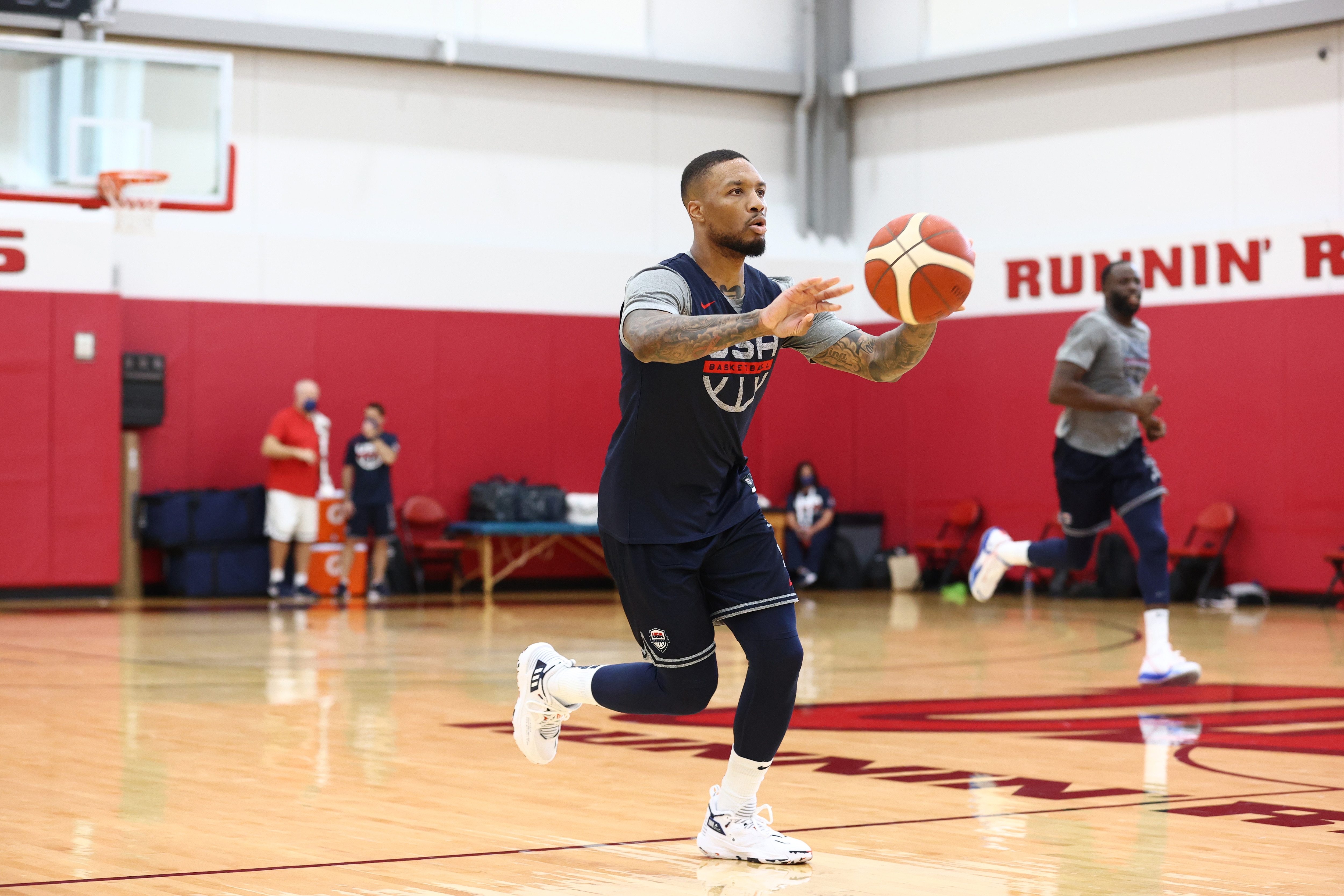 LAS VEGAS, NV - JULY 15: Damian Lillard #6 of the USA Men's National Team passes the ball during USAB Men's National Team practice at the Mendenhall Center  on July 15, 2021 in Las Vegas, Nevada. NOTE TO USER: User expressly acknowledges and agrees that, by downloading and or using this photograph, User is consenting to the terms and conditions of the Getty Images License Agreement. (Photo by Ned Dishman/NBAE via Getty Images)