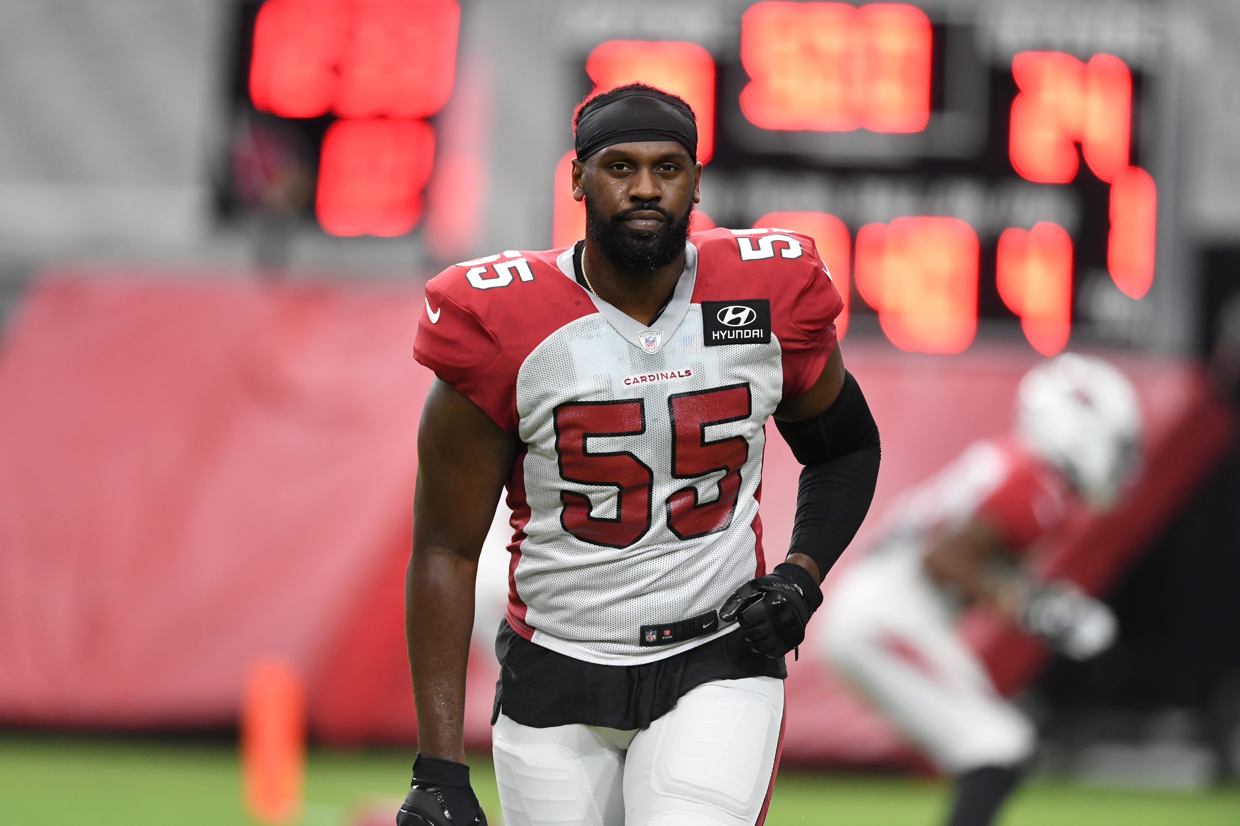 GLENDALE, ARIZONA - AUGUST 24: Chandler Jones #55 of the Arizona Cardinals participates during training camp at State Farm Stadium on August 24, 2020 in Glendale, Arizona. (Photo by Norm Hall/Getty Images)