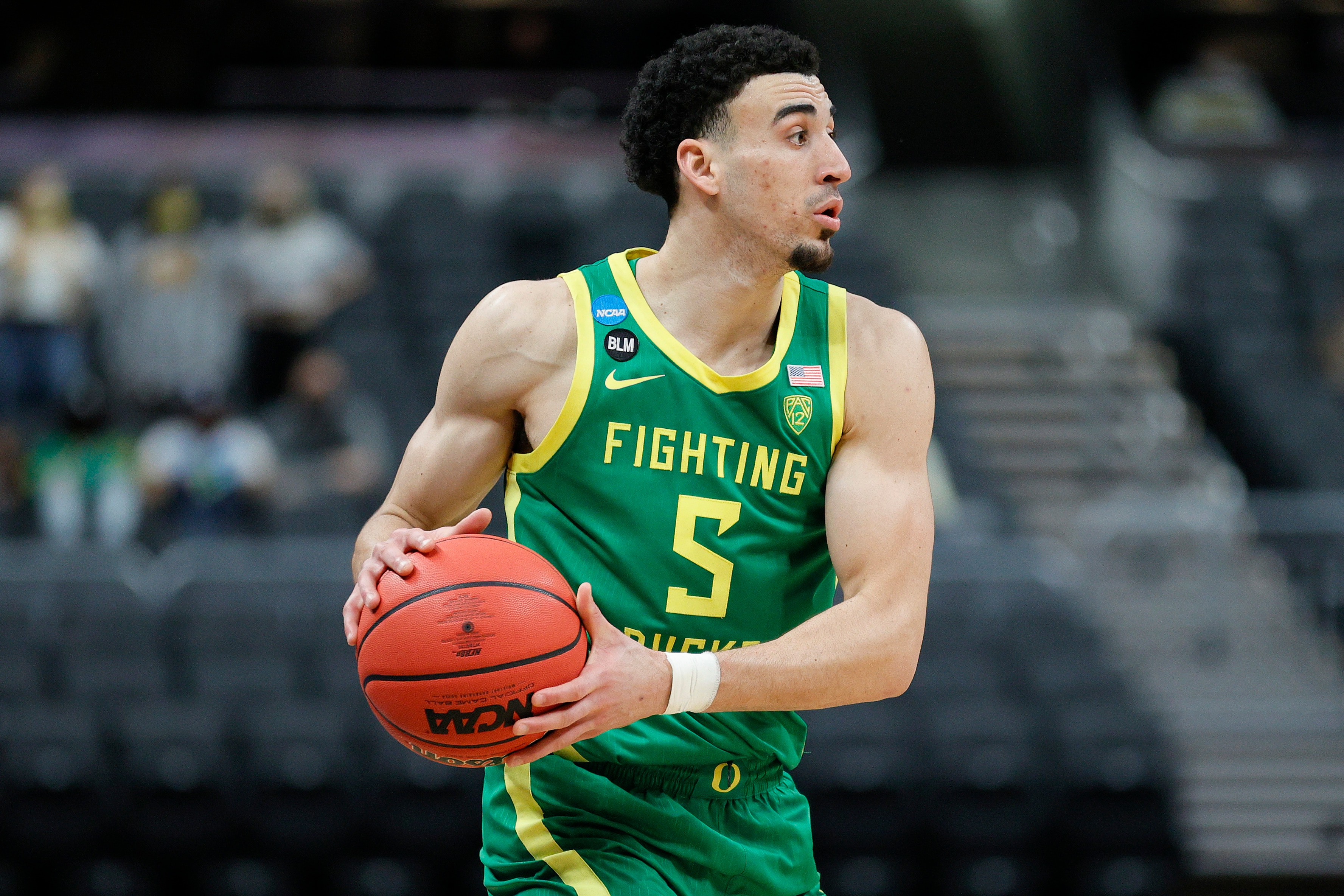 INDIANAPOLIS, INDIANA - MARCH 22: Chris Duarte #5 of the Oregon Ducks handles the ball during the game against the Iowa Hawkeyes in the second round of the 2021 NCAA Men's Basketball Tournament at Bankers Life Fieldhouse on March 22, 2021 in Indianapolis, Indiana. (Photo by Sarah Stier/Getty Images)