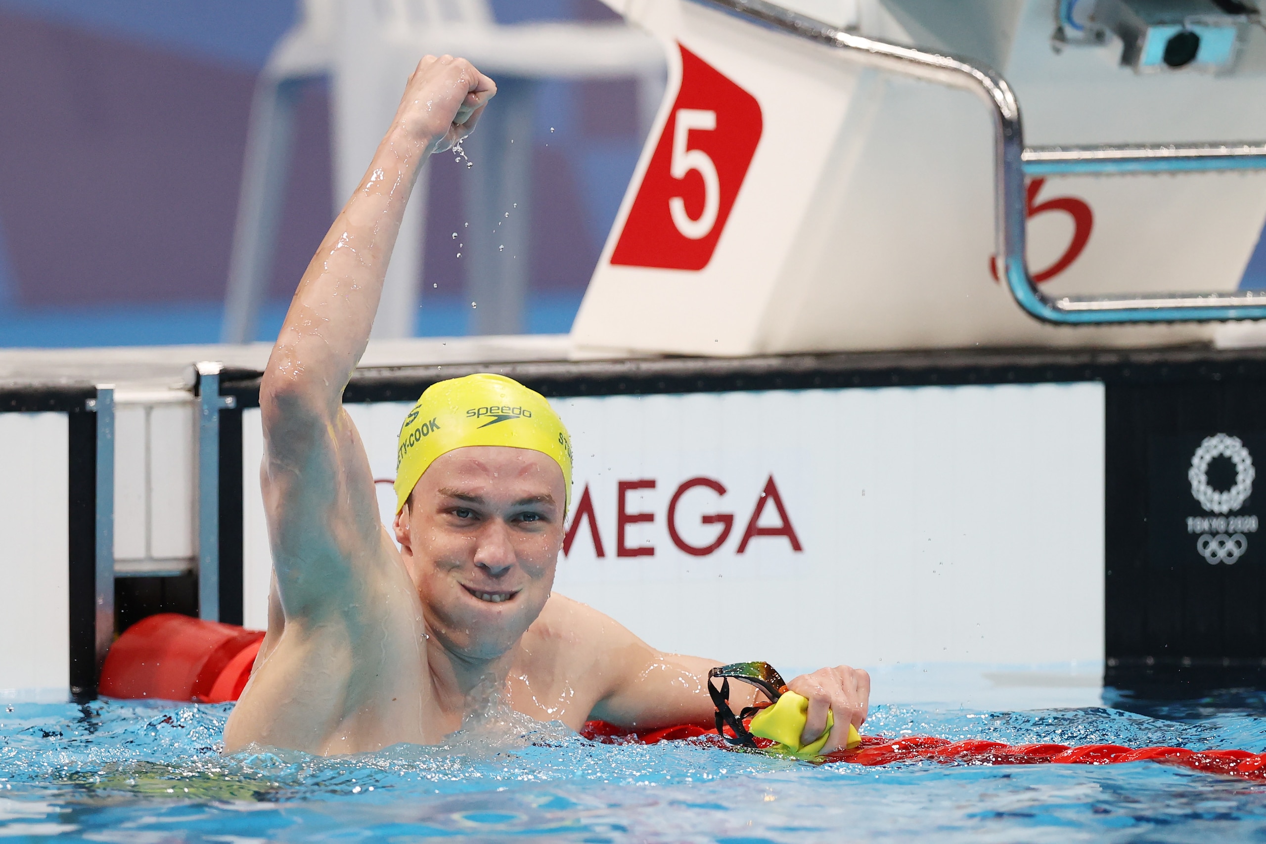 TOKYO, JAPAN - JULY 29: Izaac Stubblety-Cook of Team Australia reacts after winning the gold medal in the Men's 200m Breaststroke Final on day six of the Tokyo 2020 Olympic Games at Tokyo Aquatics Centre on July 29, 2021 in Tokyo, Japan. (Photo by Al Bello/Getty Images)
