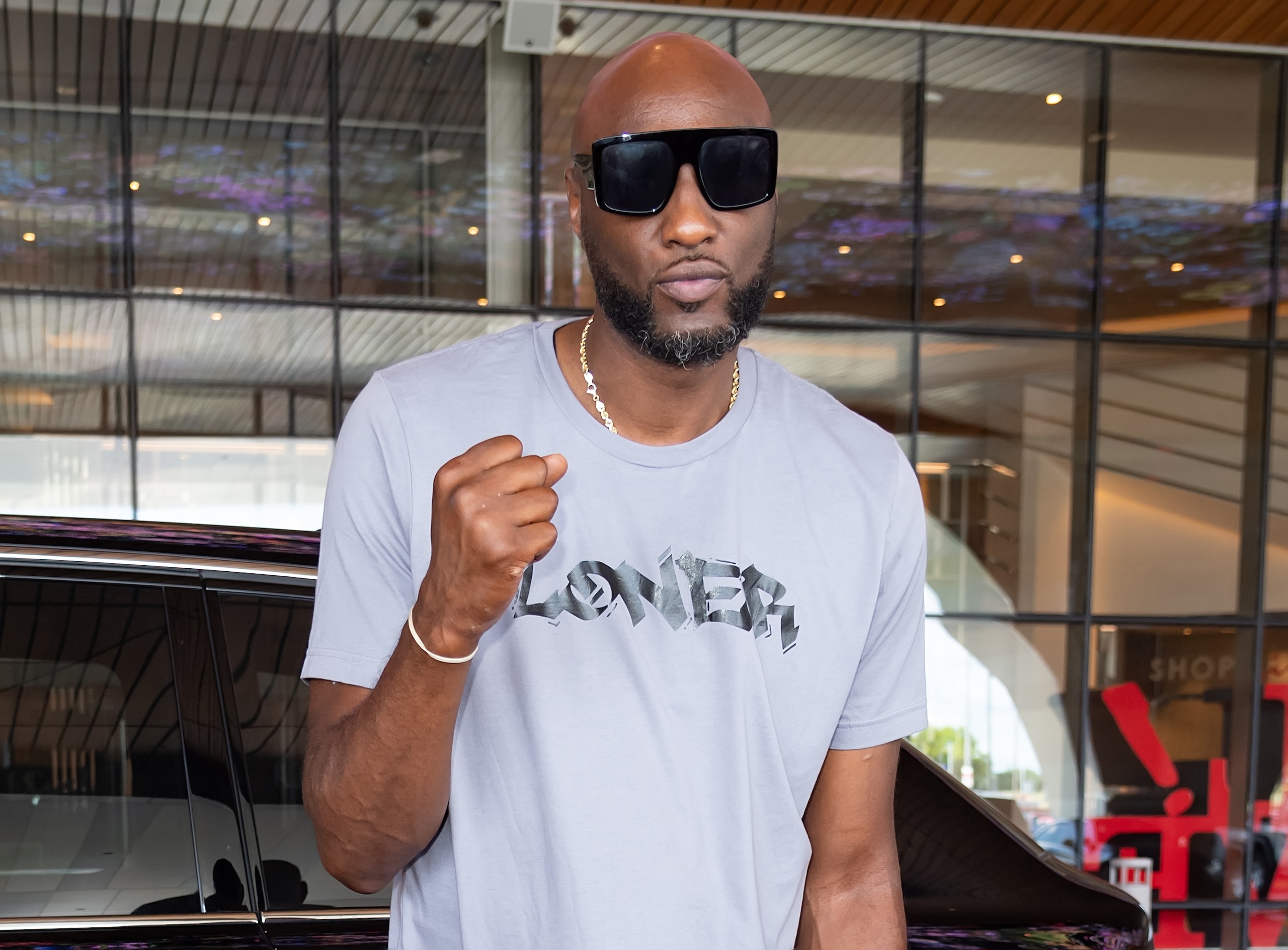 PHILADELPHIA, PENNSYLVANIA - JULY 09: Lamar Odom attends his Celebrity Boxing contract signing to defend his title in an upcoming match at Live! Casino & Hotel Philadelphia on July 09, 2021 in Philadelphia, Pennsylvania. (Photo by Gilbert Carrasquillo/Getty Images) PHILADELPHIA, PENNSYLVANIA - JULY 09: Lamar Odom attends his Celebrity Boxing contract signing to defend his title in an upcoming match at Live! Casino & Hotel Philadelphia on July 09, 2021 in Philadelphia, Pennsylvania. (Photo by Gilbert Carrasquillo/Getty Images)