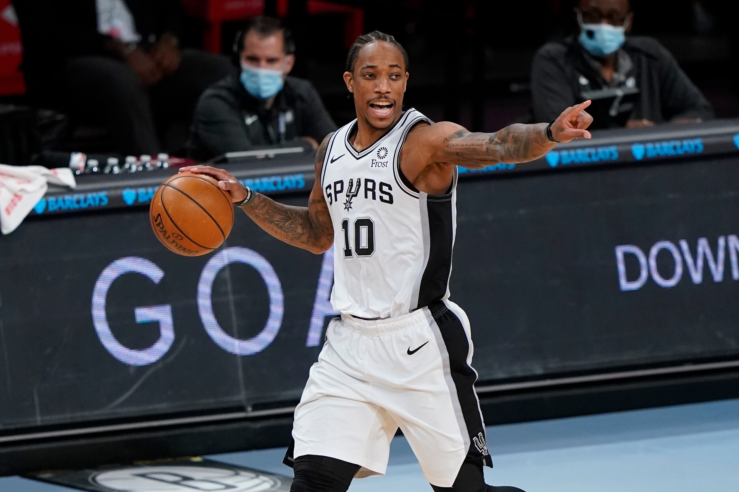 San Antonio Spurs' DeMar DeRozan (10) during the first half of an NBA basketball game against the Brooklyn Nets Wednesday, May 12, 2021, in New York. (AP Photo/Frank Franklin II)
