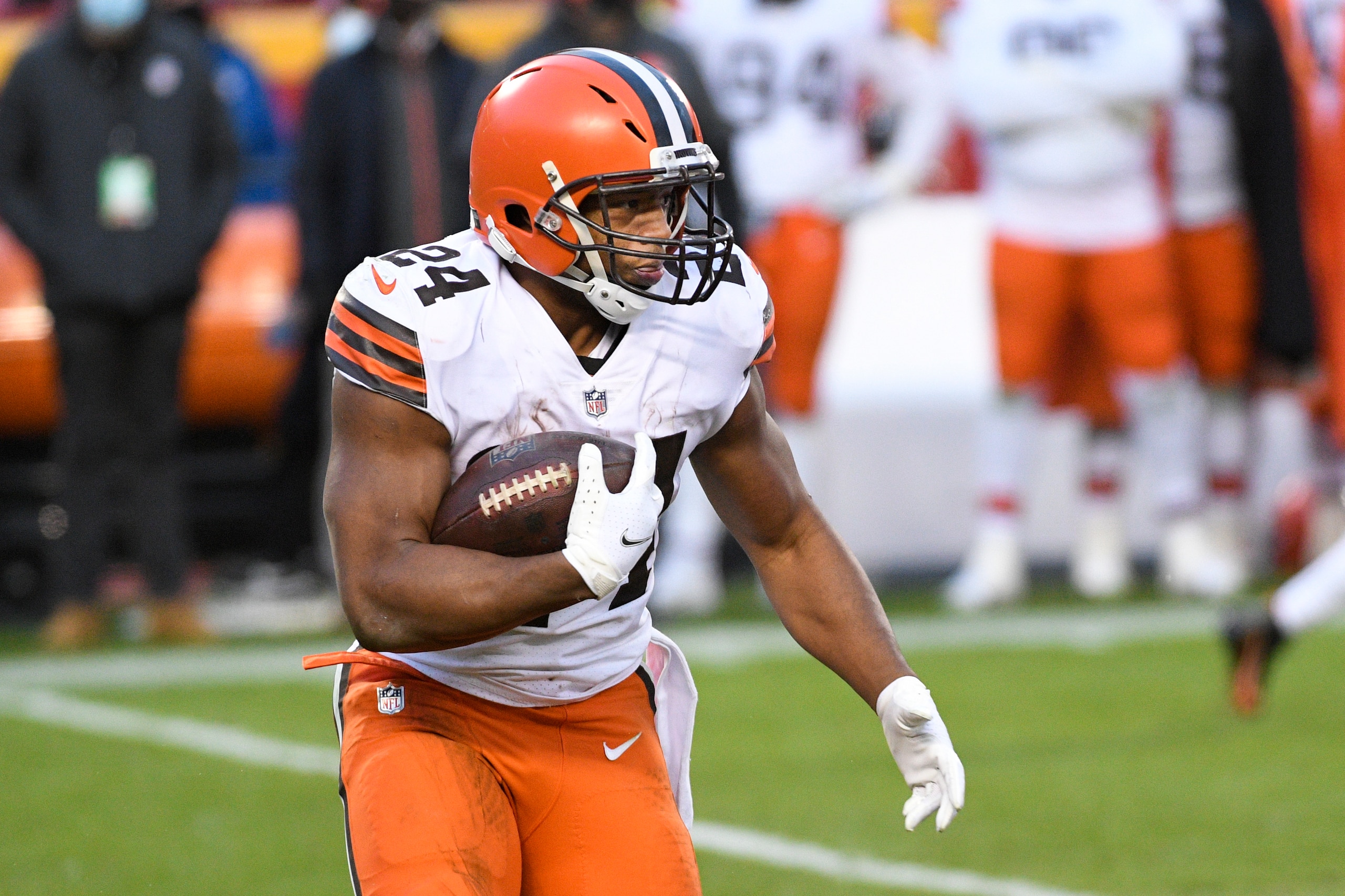 Cleveland Browns running back Nick Chubb (24) runs against the Kansas City Chiefs during the NFL divisional round football game, Sunday, Jan. 17, 2021, in Kansas City, Mo. (AP Photo/Reed Hoffmann)
