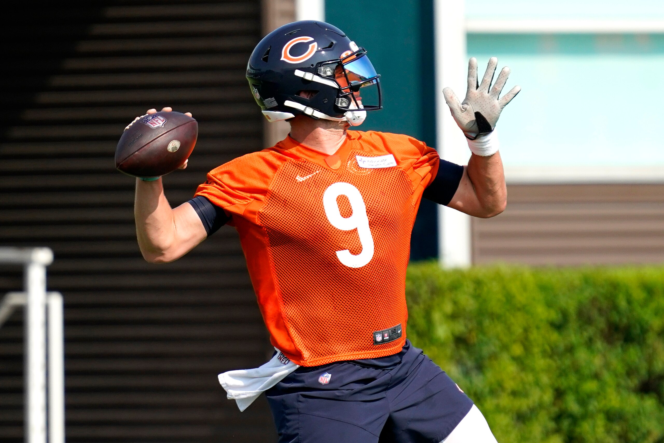 Chicago Bears quarterback Nick Foles looks to pass during NFL football practice in Lake Forest, Ill., Thursday, July 29, 2021. (AP Photo/Nam Y. Huh)