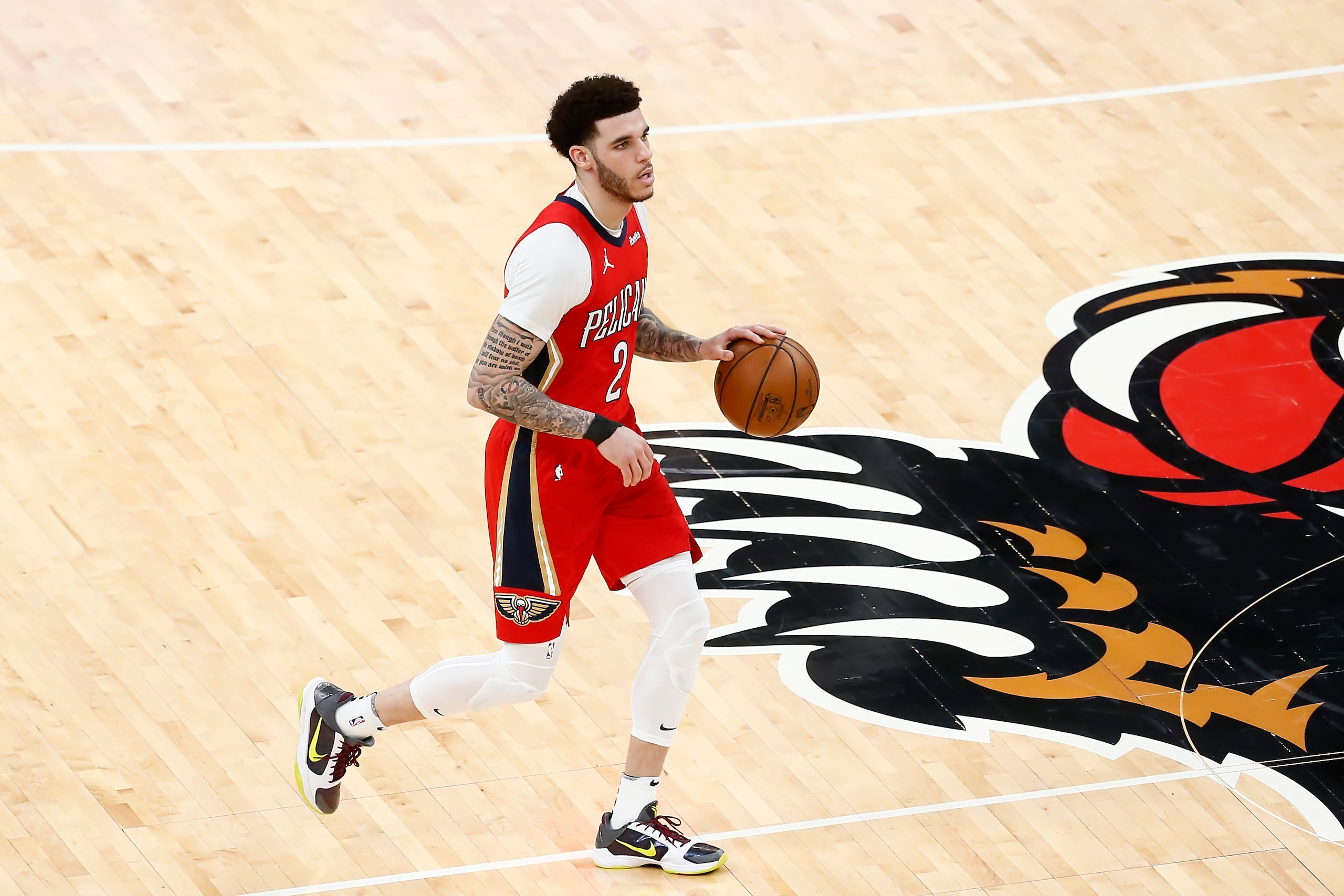 MEMPHIS, TN - MAY 10: Lonzo Ball #2 of the New Orleans Pelicans dribbles the ball against the Memphis Grizzlies on May 10, 2021 at FedExForum in Memphis, Tennessee. NOTE TO USER: User expressly acknowledges and agrees that, by downloading and or using this photograph, User is consenting to the terms and conditions of the Getty Images License Agreement. Mandatory Copyright Notice: Copyright 2021 NBAE (Photo by Chris Elise/NBAE via Getty Images)