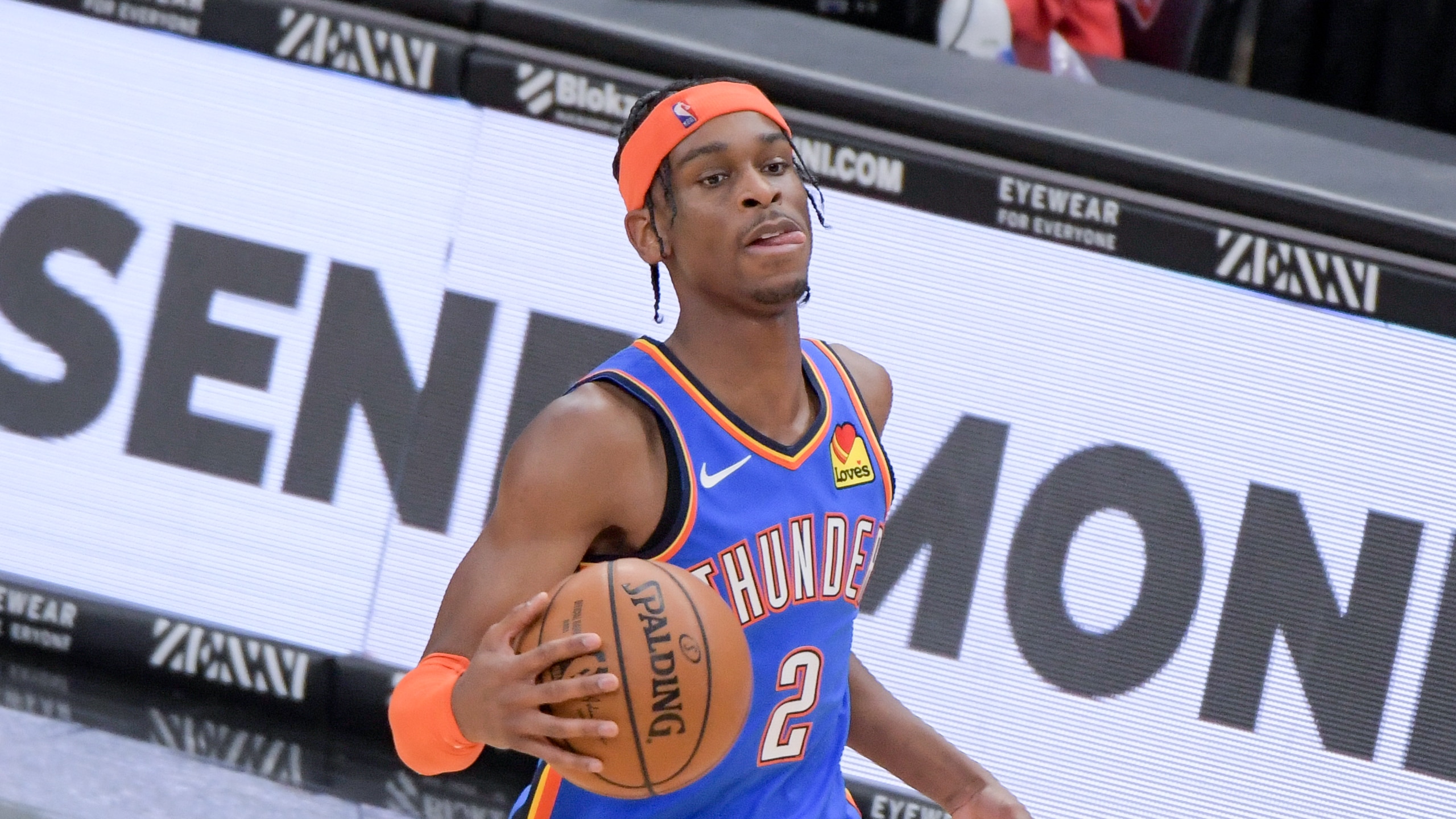 Oklahoma City Thunder guard Shai Gilgeous-Alexander (2) during the fourth quarter of an NBA basketball game against the Chicago Bulls in Chicago, Tuesday, March 16, 2021. (AP Photo/Mark Black)