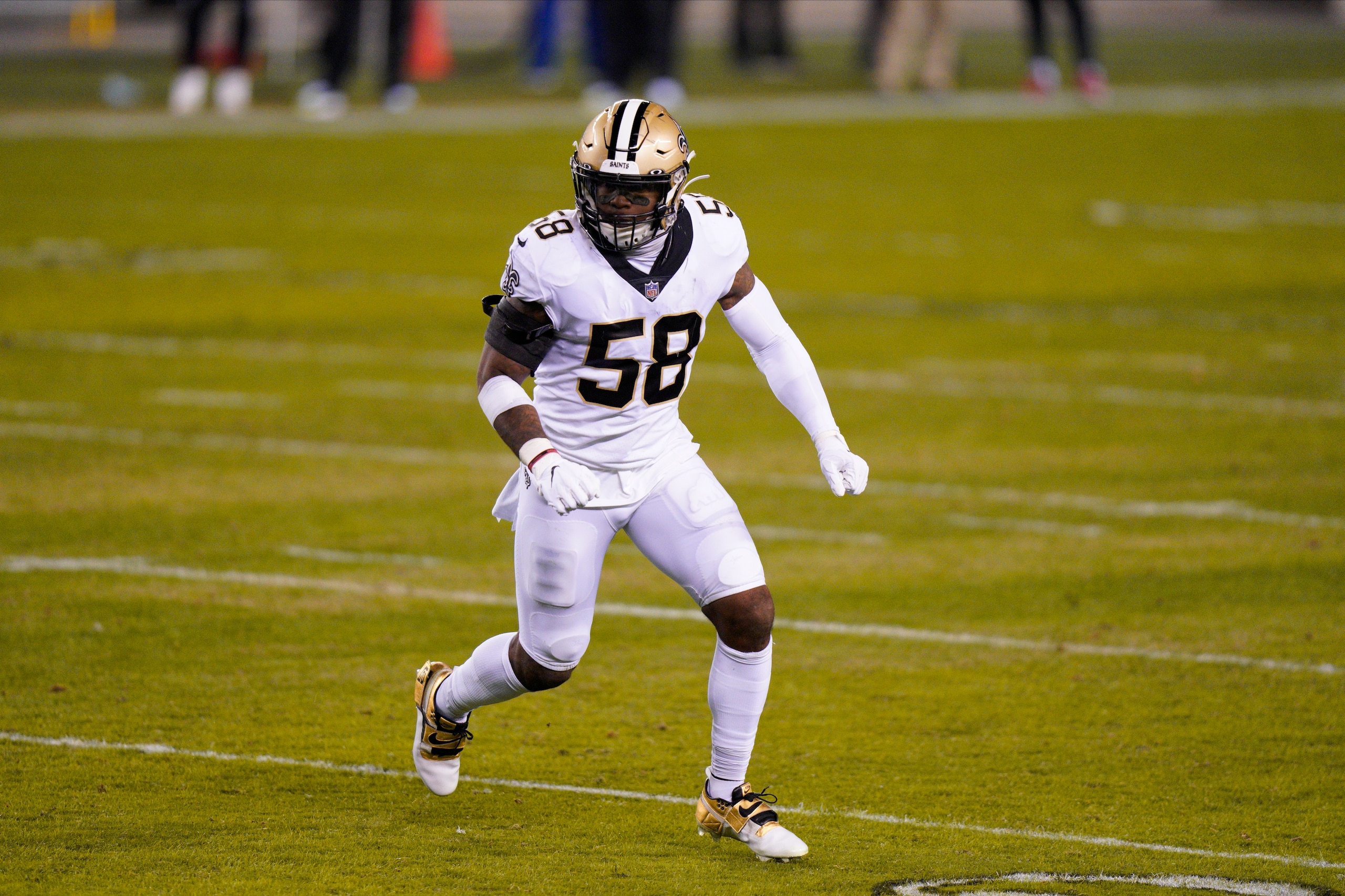 New Orleans Saints' Kwon Alexander plays during the second half of an NFL football game against the Philadelphia Eagles, Sunday, Dec. 13, 2020, in Philadelphia. (AP Photo/Chris Szagola)