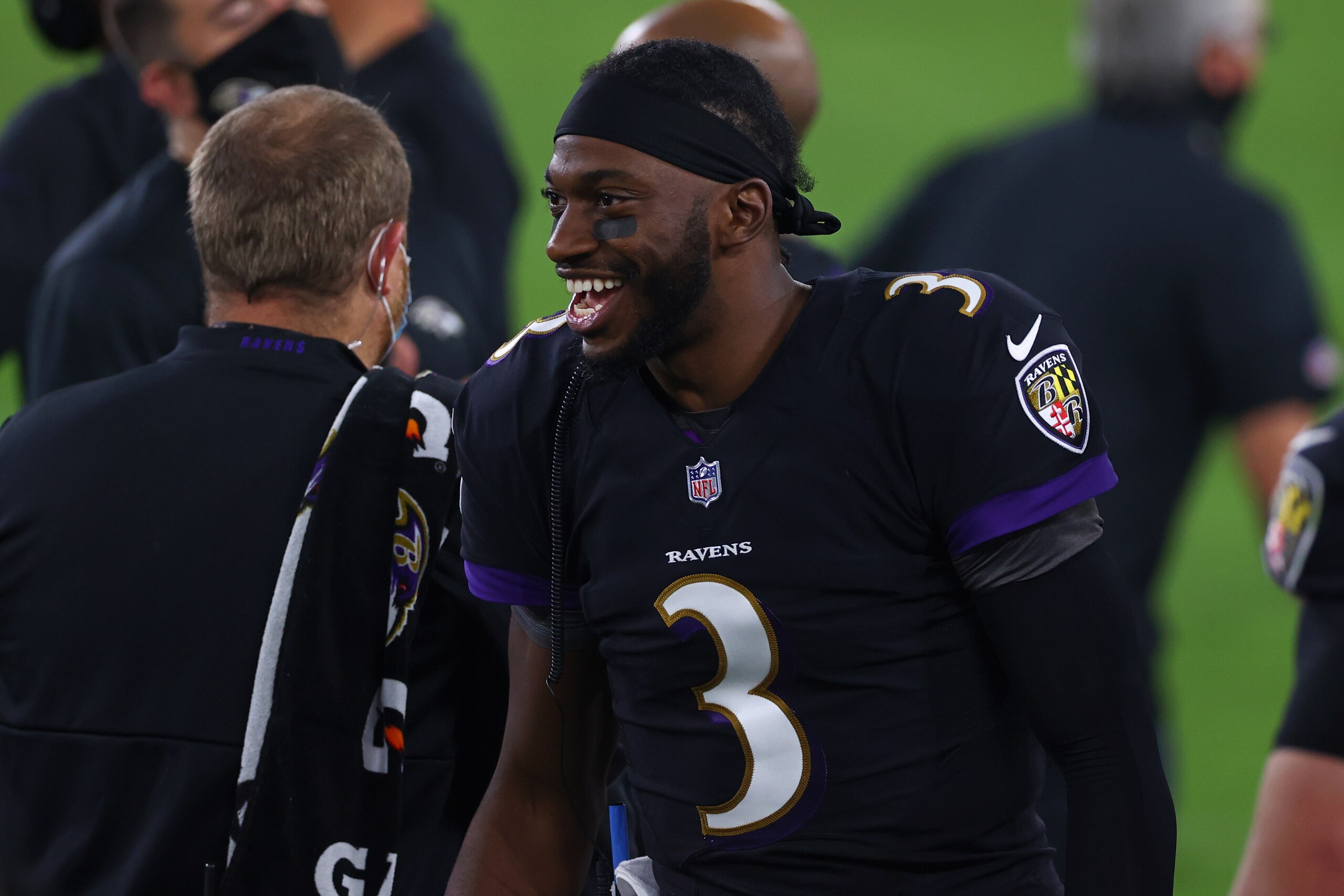 BALTIMORE, MD - SEPTEMBER 28: Robert Griffin III #3 of the Baltimore Ravens smiles on the sidelines during the first half against the Kansas City Chiefs at M&T Bank Stadium on September 28, 2020 in Baltimore, Maryland. (Photo by Todd Olszewski/Getty Images)
