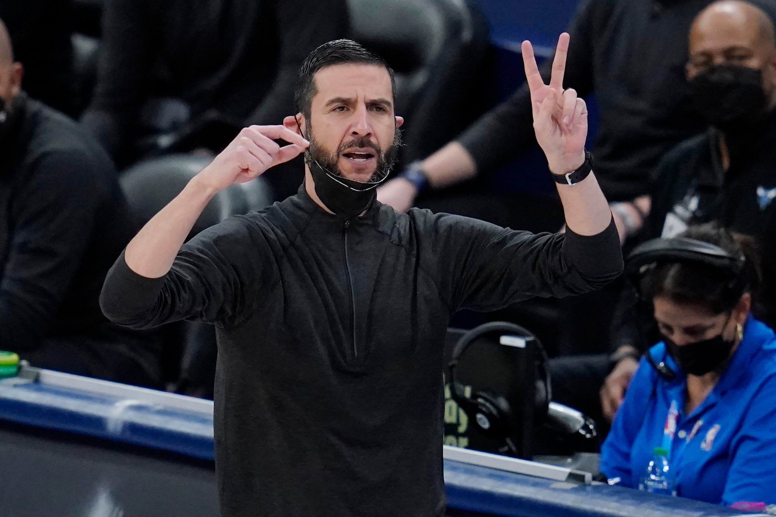 Charlotte Hornets' head coach James Borrego gestures during an NBA basketball game against the Oklahoma City Thunder, Wednesday, April 7, 2021, in Oklahoma City. (AP Photo/Sue Ogrocki)