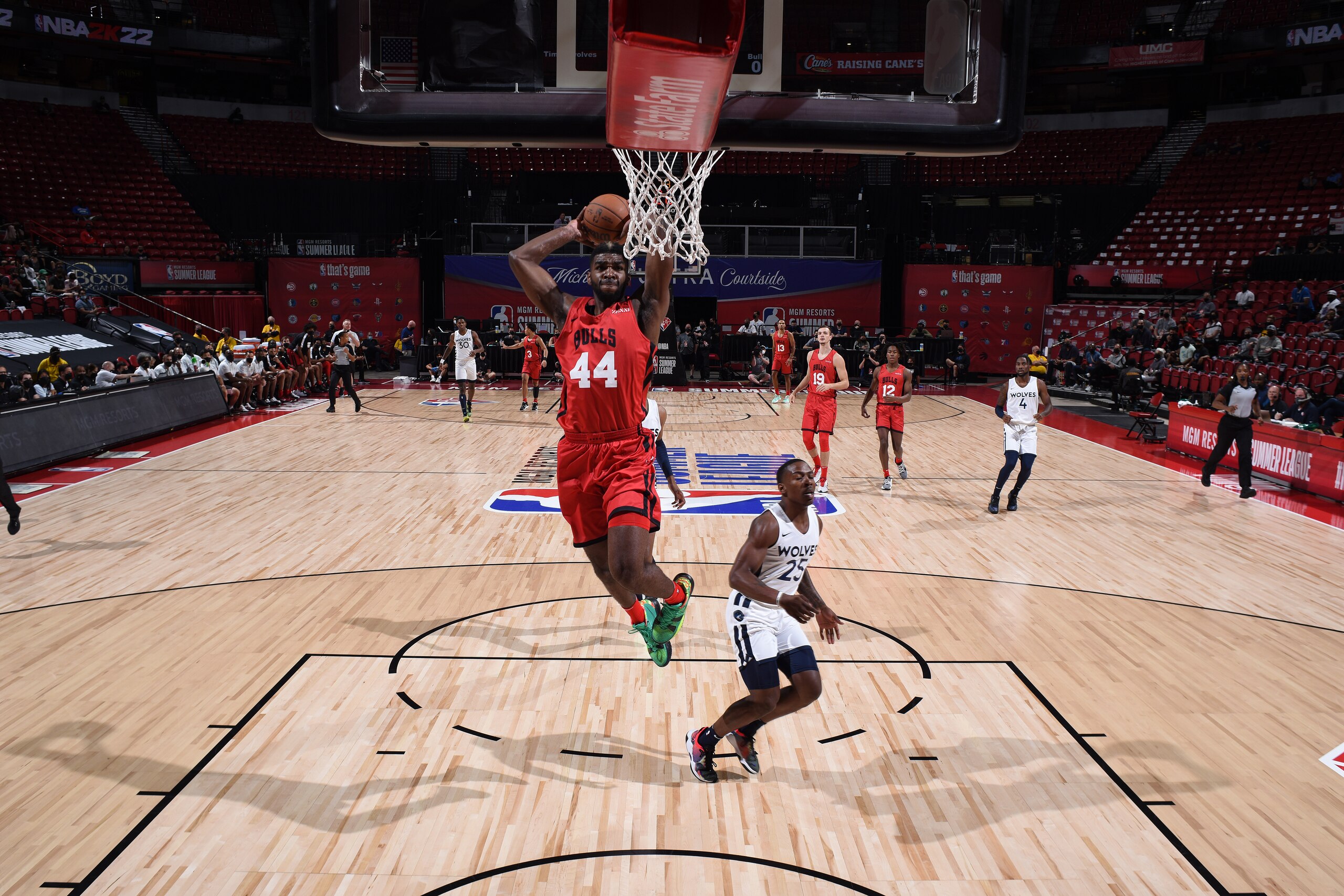 LAS VEGAS, NV - AUGUST 12: Patrick Williams #44 of the Chicago Bulls dunks the ball against the Minnesota Timberwolves during the 2021 Las Vegas Summer League on August 12, 2021 at the Thomas & Mack Center in Las Vegas, Nevada. NOTE TO USER: User expressly acknowledges and agrees that, by downloading and/or using this Photograph, user is consenting to the terms and conditions of the Getty Images License Agreement. Mandatory Copyright Notice: Copyright 2021 NBAE (Photo by Bart Young/NBAE via Getty Images) LAS VEGAS, NV - AUGUST 12: Patrick Williams #44 of the Chicago Bulls dunks the ball against the Minnesota Timberwolves during the 2021 Las Vegas Summer League on August 12, 2021 at the Thomas & Mack Center in Las Vegas, Nevada. NOTE TO USER: User expressly acknowledges and agrees that, by downloading and/or using this Photograph, user is consenting to the terms and conditions of the Getty Images License Agreement. Mandatory Copyright Notice: Copyright 2021 NBAE (Photo by Bart Young/NBAE via Getty Images)
