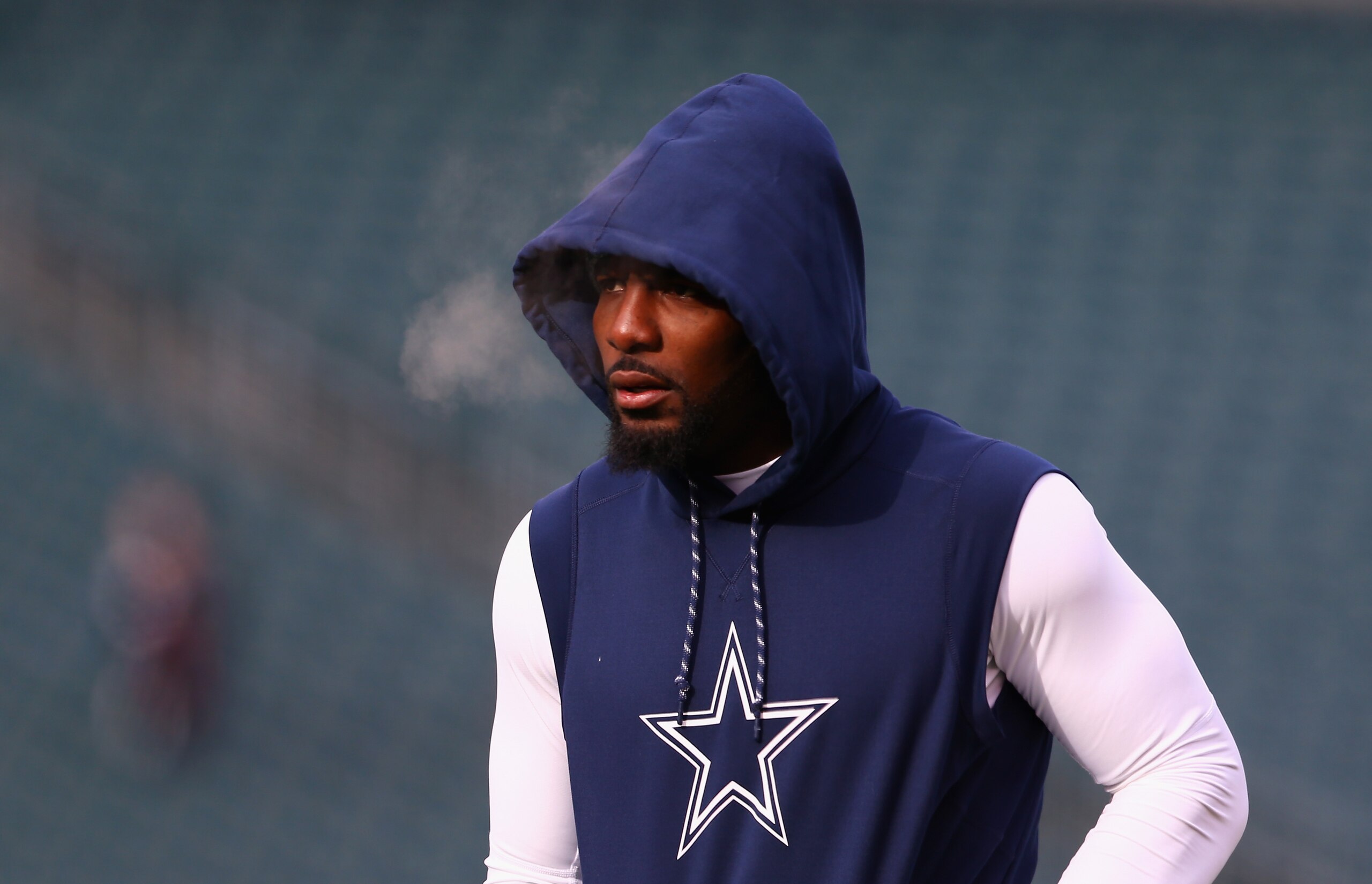 PHILADELPHIA, PA - DECEMBER 31:  Wide receiver Dez Bryant #88 of the Dallas Cowboys looks on during warmups before playing against the Philadelphia Eagles at Lincoln Financial Field on December 31, 2017 in Philadelphia, Pennsylvania.  (Photo by Mitchell Leff/Getty Images)