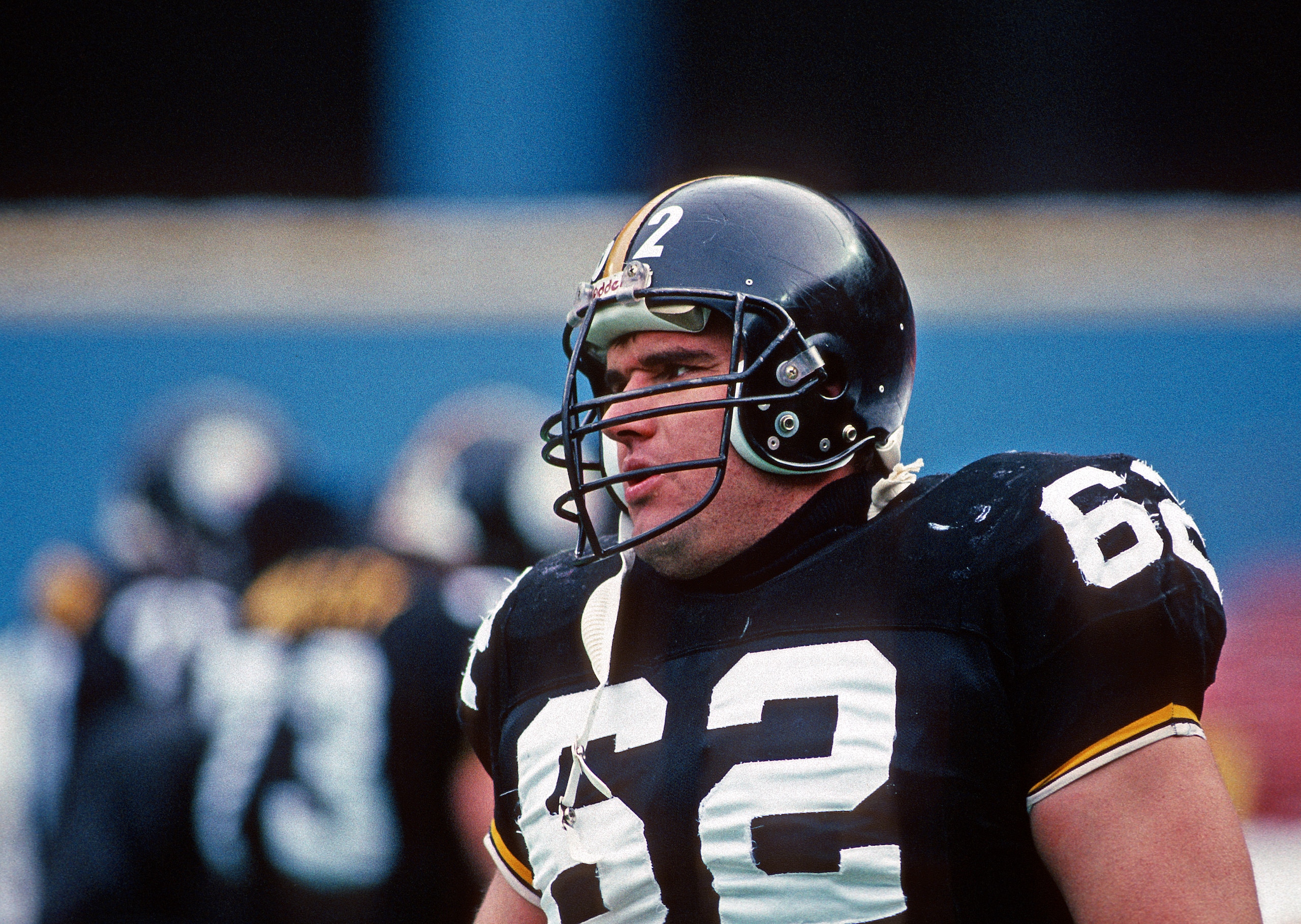 PITTSBURGH, PA - 1989:  Offensive lineman Tunch Ilkin #62 of the Pittsburgh Steelers looks on from the sideline during a National Football League game at Three Rivers Stadium in 1989 in Pittsburgh, Pennsylvania.  (Photo by George Gojkovich/Getty Images)